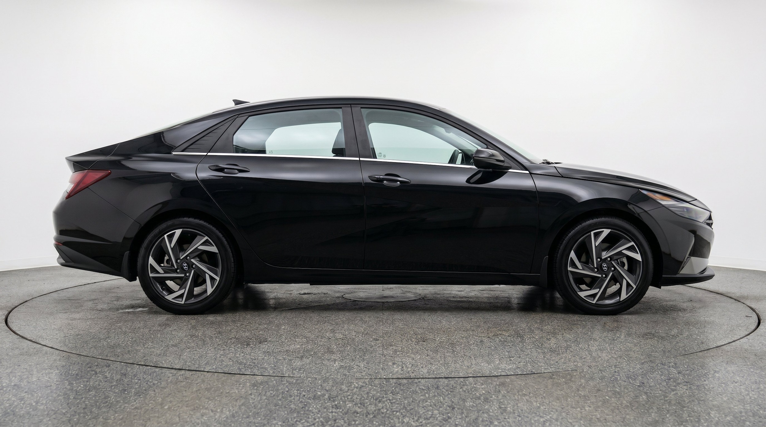 Thumbnail: 2025 Hyundai Elantra - 11