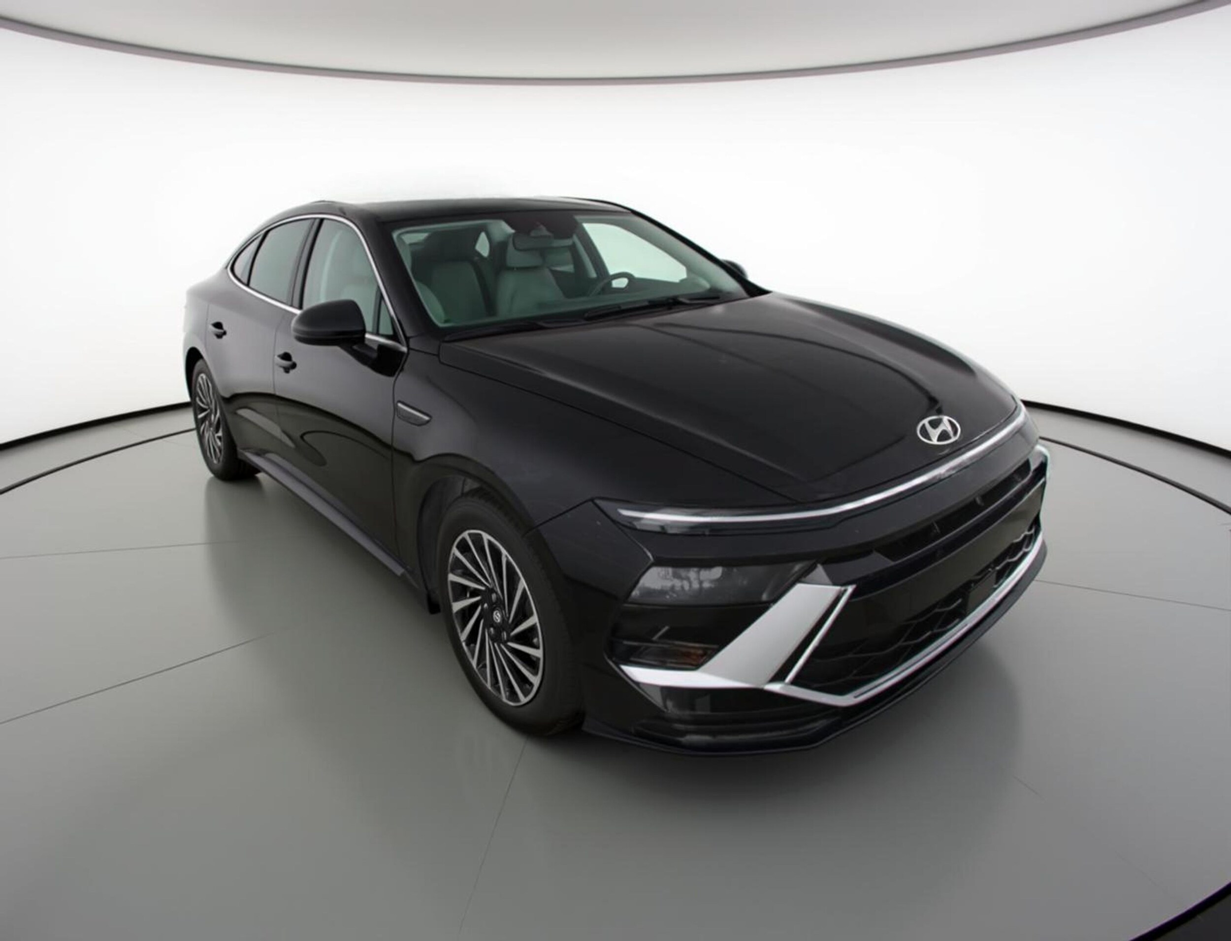 Thumbnail: 2025 Hyundai Sonata - 1