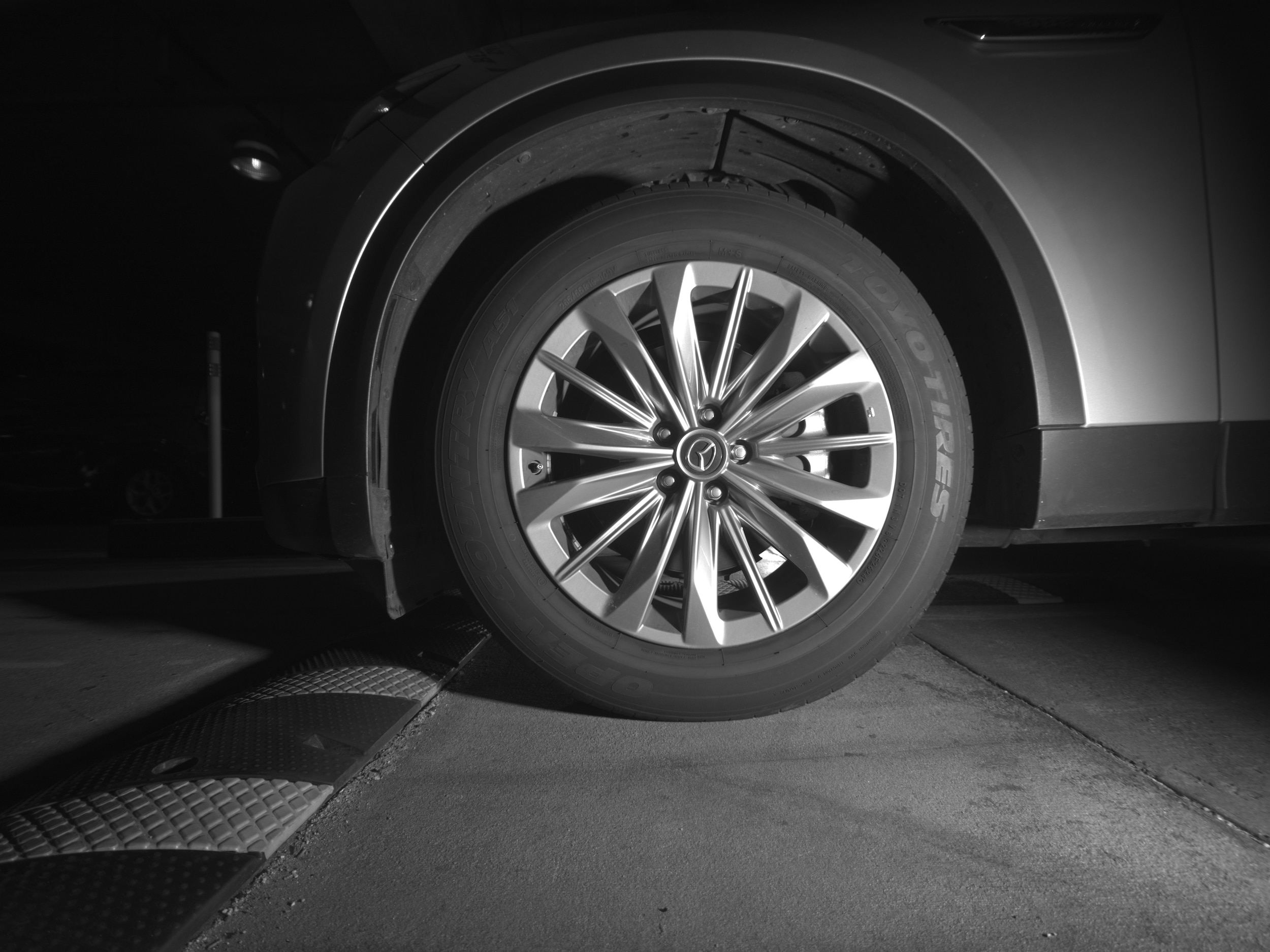 Thumbnail: 2025 Mazda CX-90 - 9