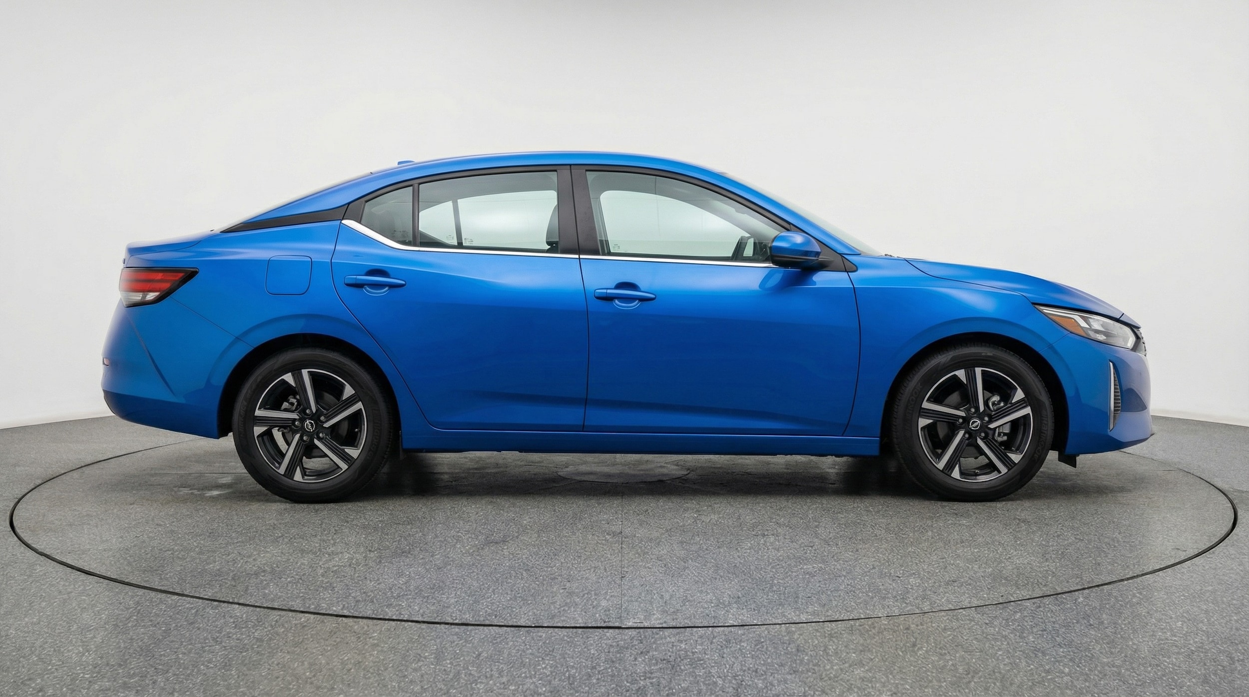 Thumbnail: 2025 Nissan Sentra - 8