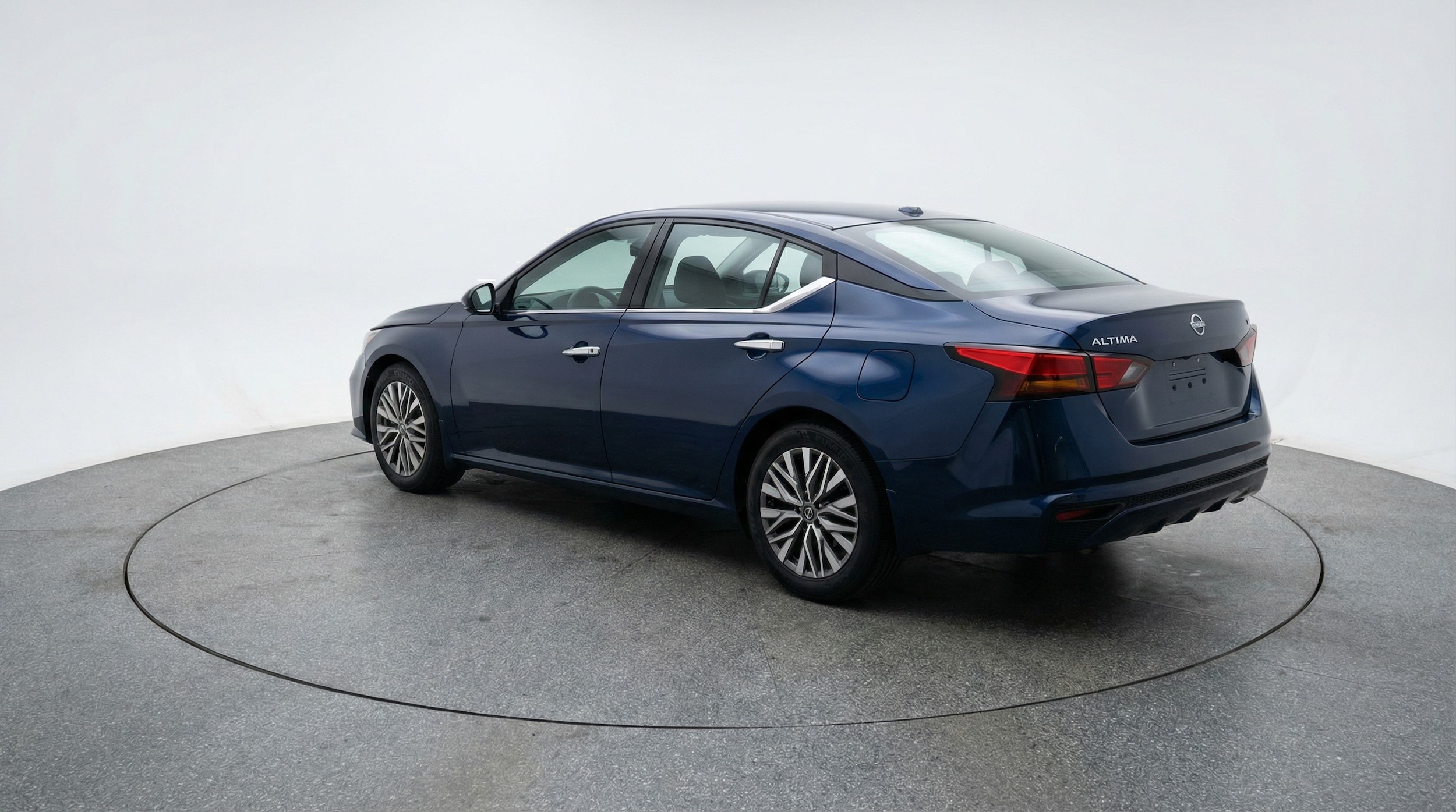 Thumbnail: 2025 Nissan Altima - 5