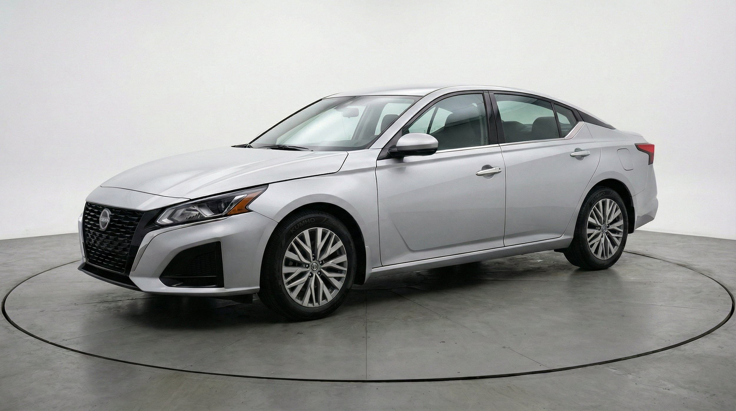 Thumbnail: 2025 Nissan Altima - 3