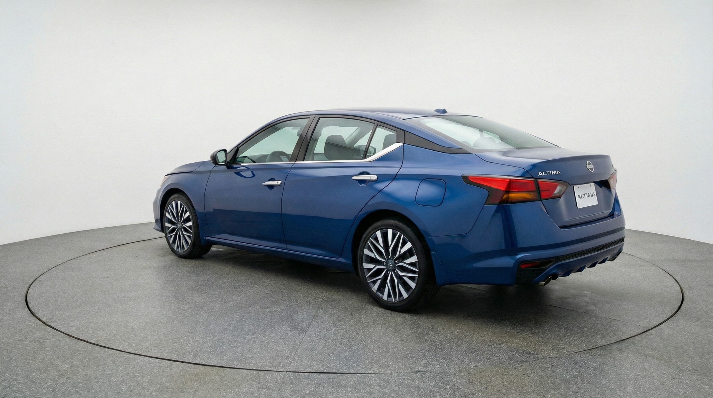 Thumbnail: 2025 Nissan Altima - 5