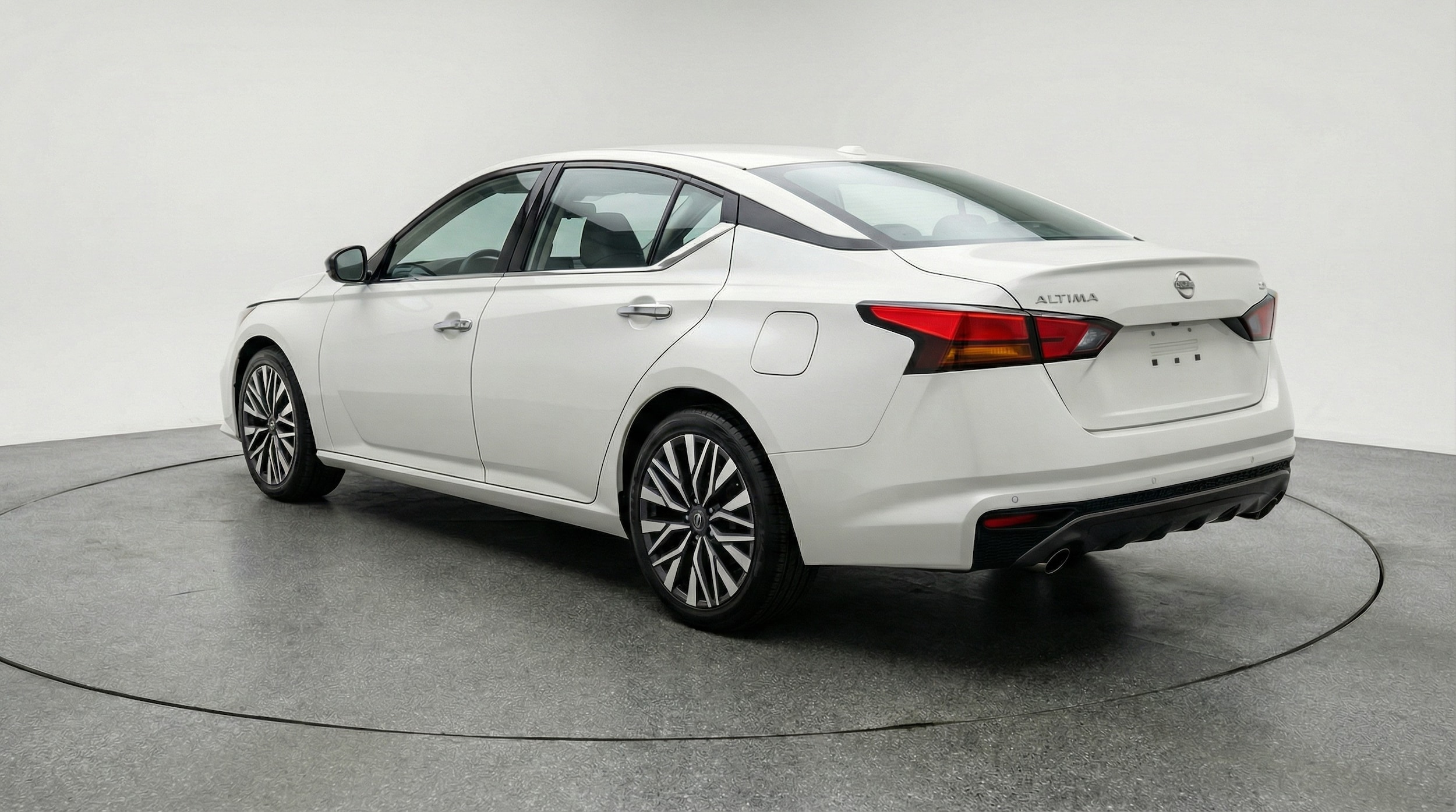 Thumbnail: 2025 Nissan Altima - 5