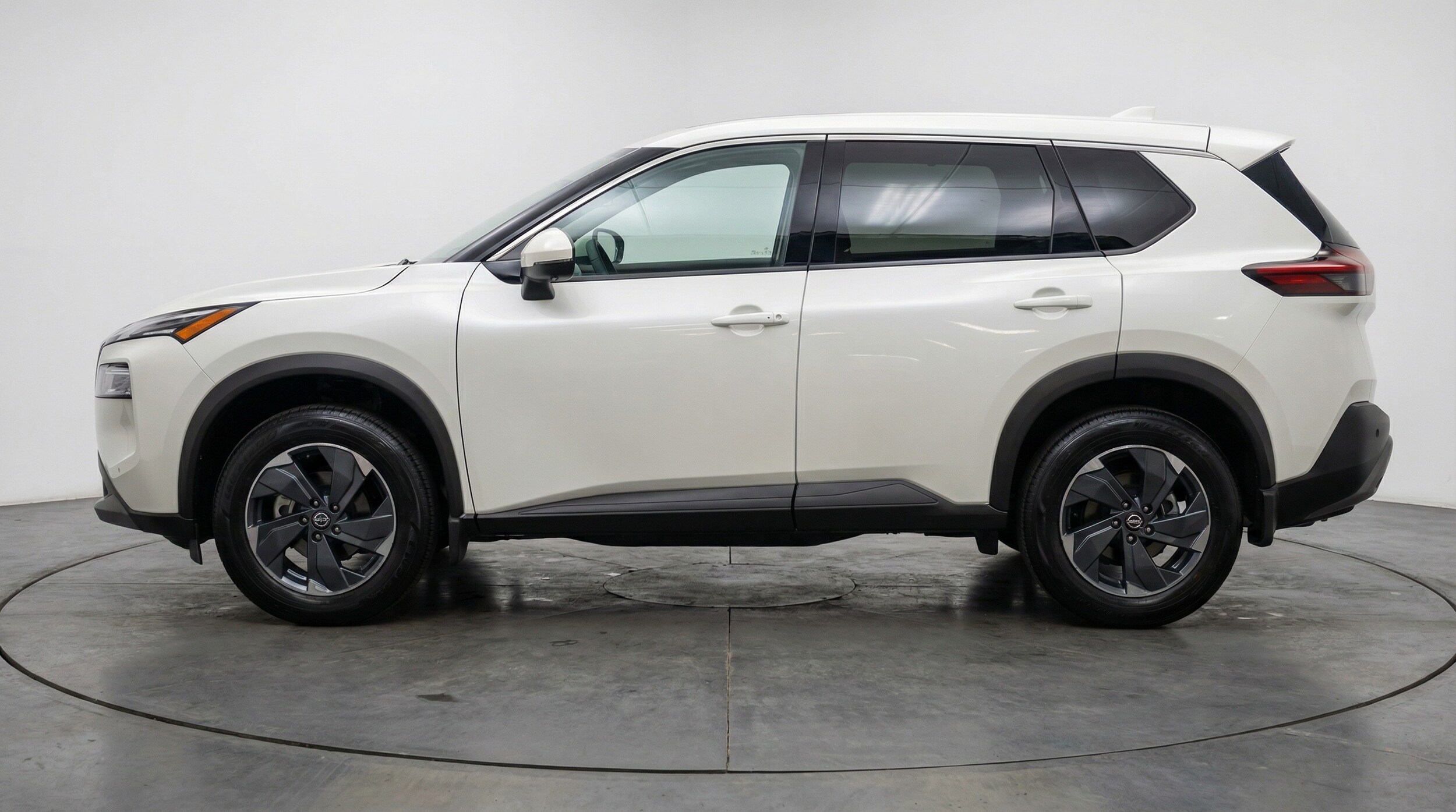 Thumbnail: 2025 Nissan Rogue - 4