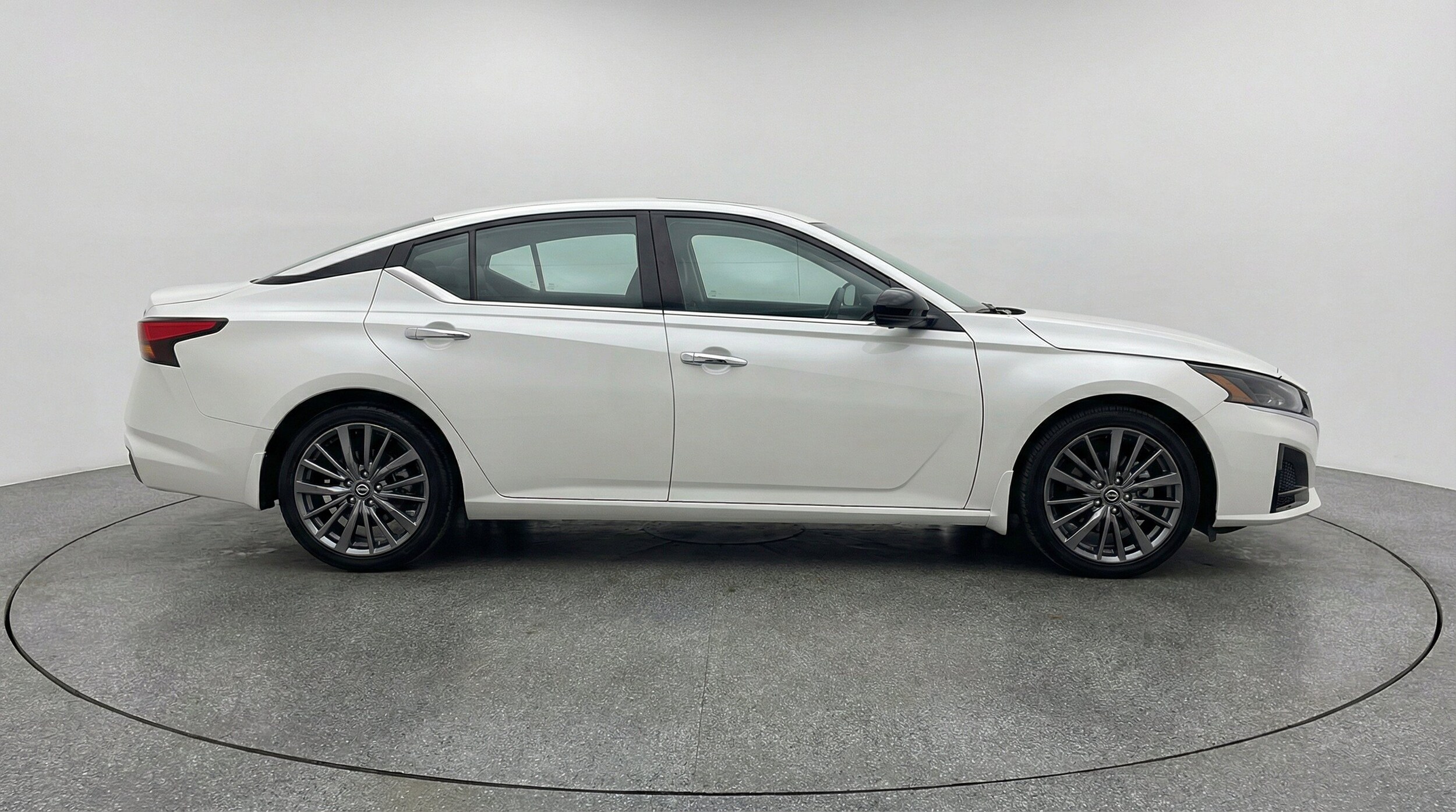 Thumbnail: 2025 Nissan Altima - 11