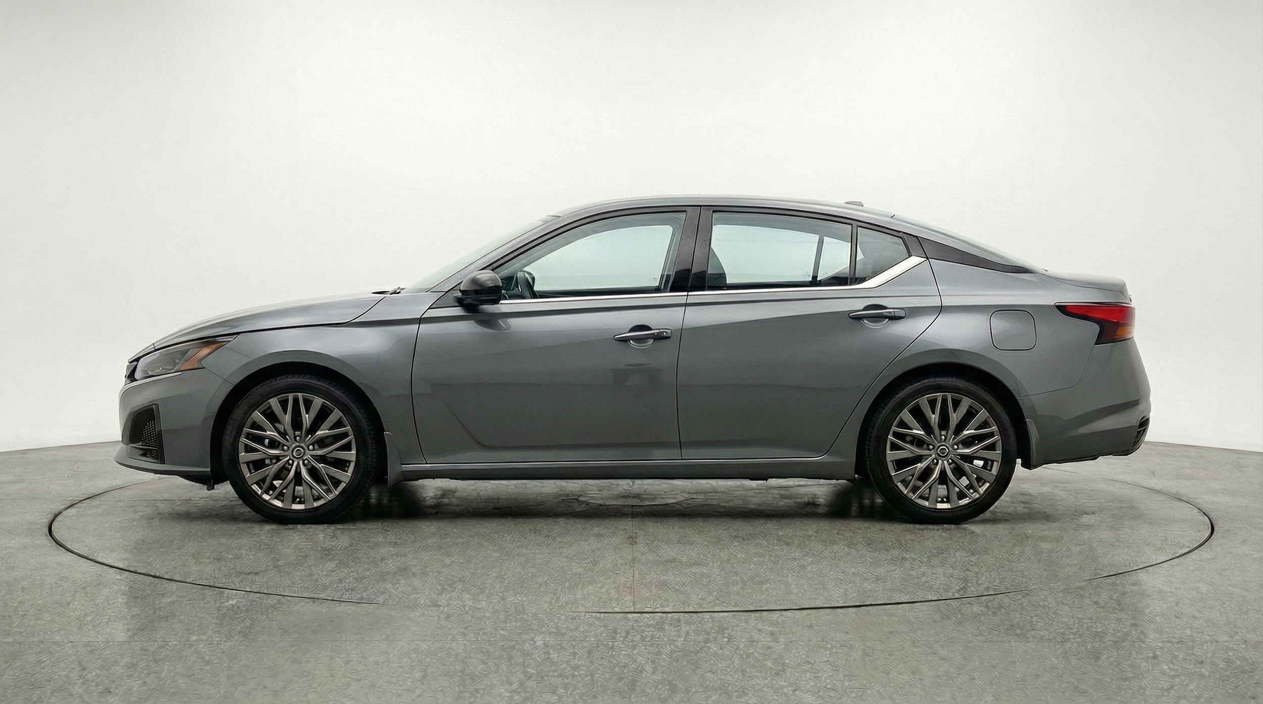 Thumbnail: 2025 Nissan Altima - 4