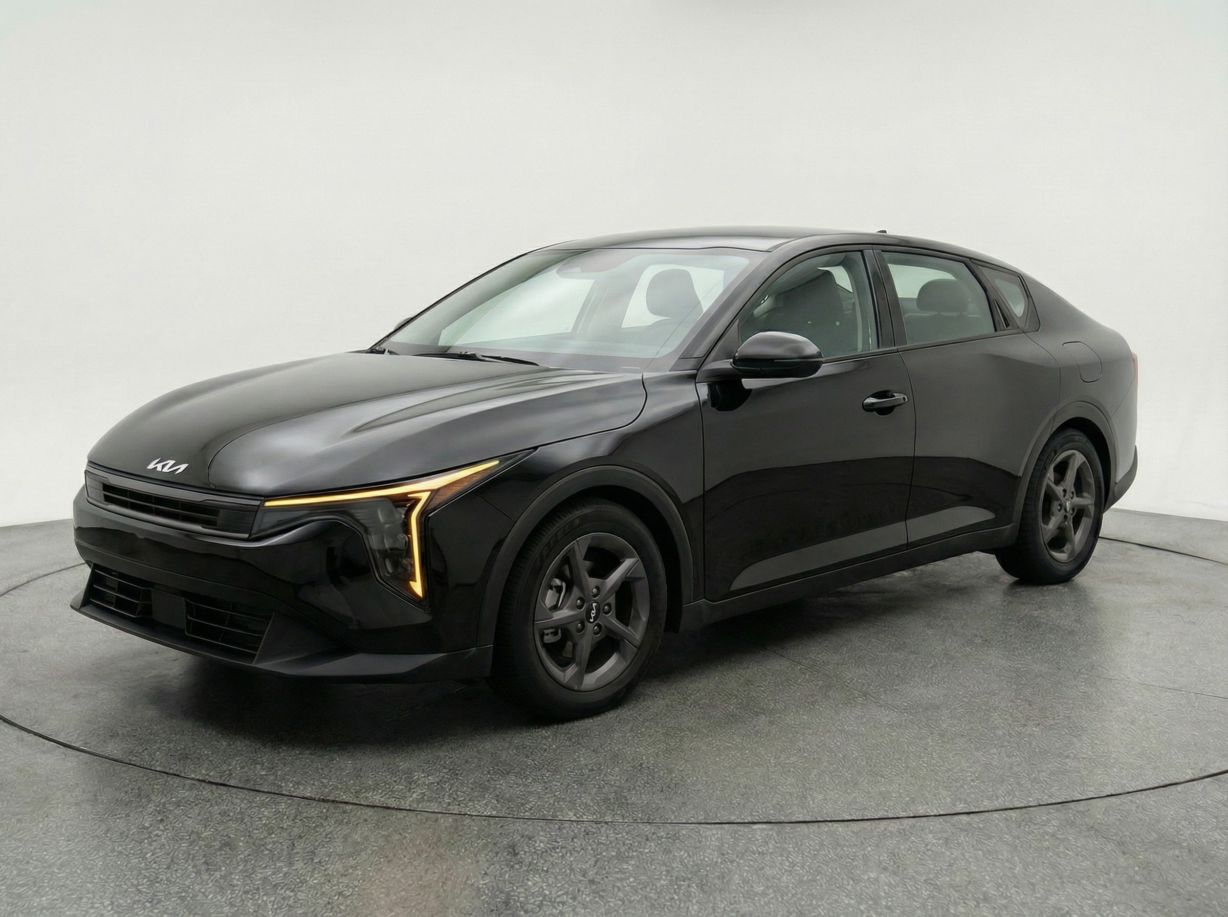 Thumbnail: 2025 Kia K4 - 3