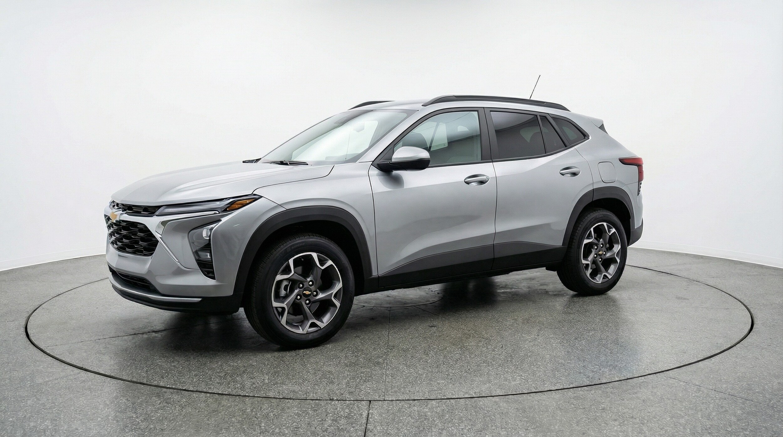 Thumbnail: 2025 Chevrolet Trax - 3