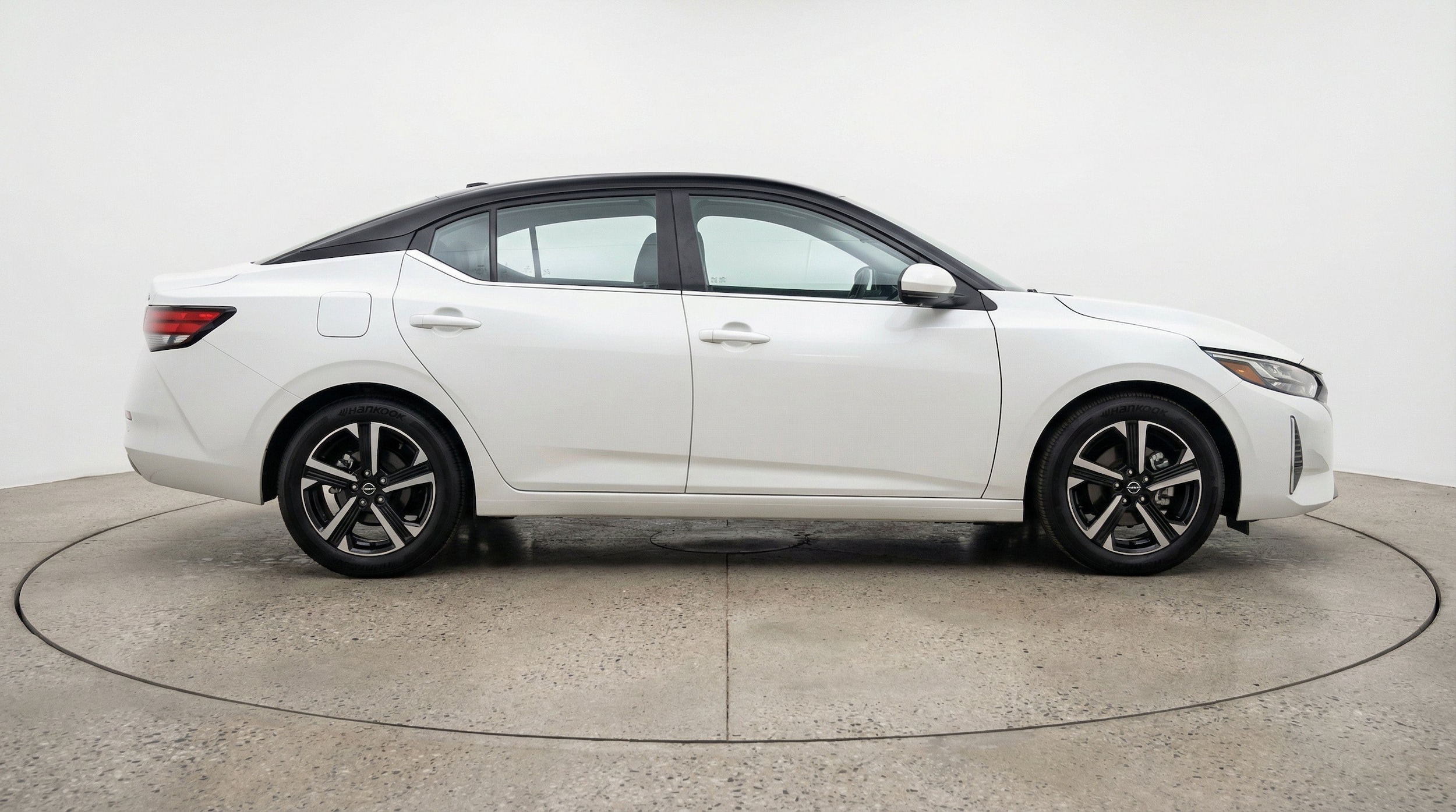 Thumbnail: 2025 Nissan Sentra - 11