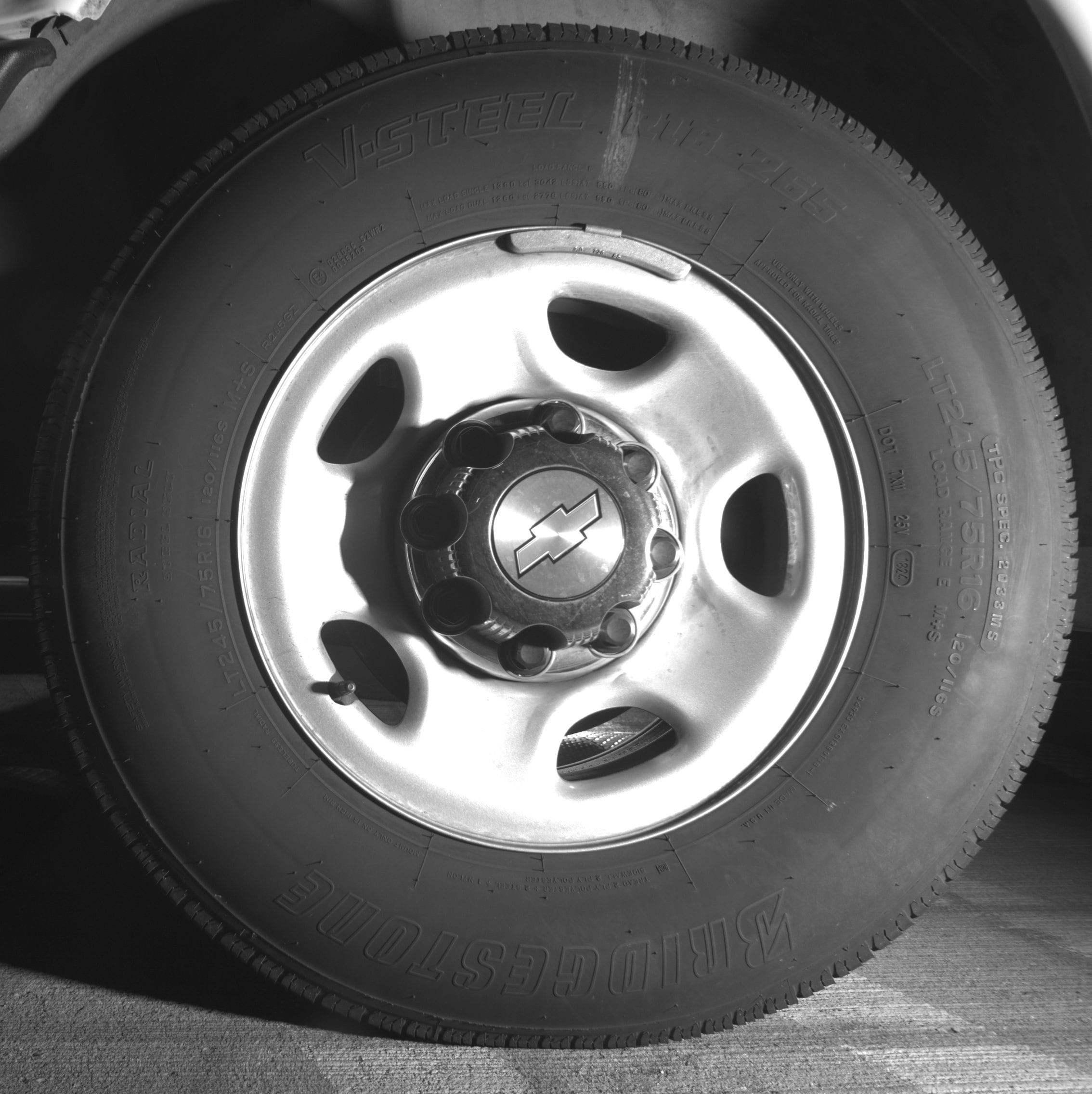 Thumbnail: 2024 Chevrolet Express - 9