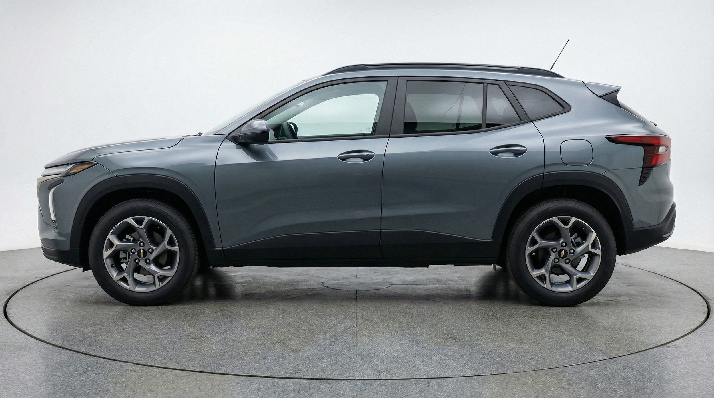 Thumbnail: 2025 Chevrolet Trax - 4