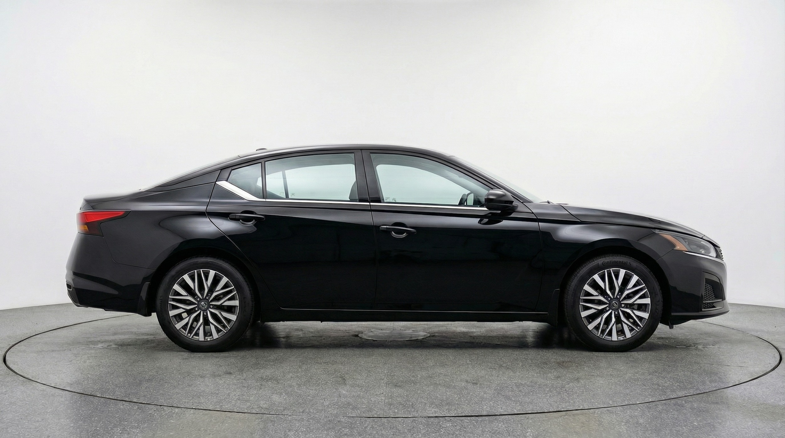 Thumbnail: 2025 Nissan Altima - 8