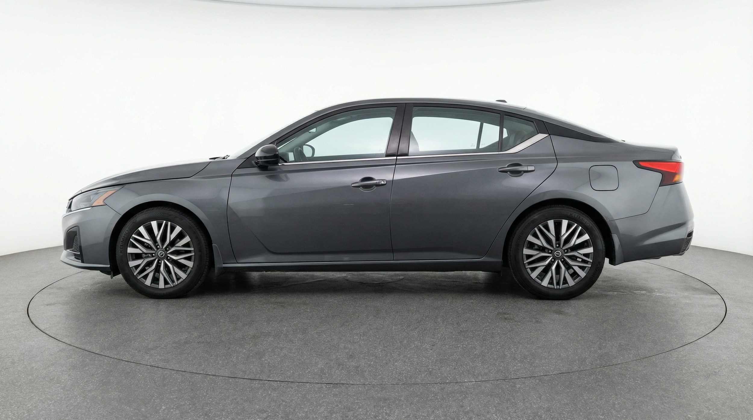 Thumbnail: 2025 Nissan Altima - 4