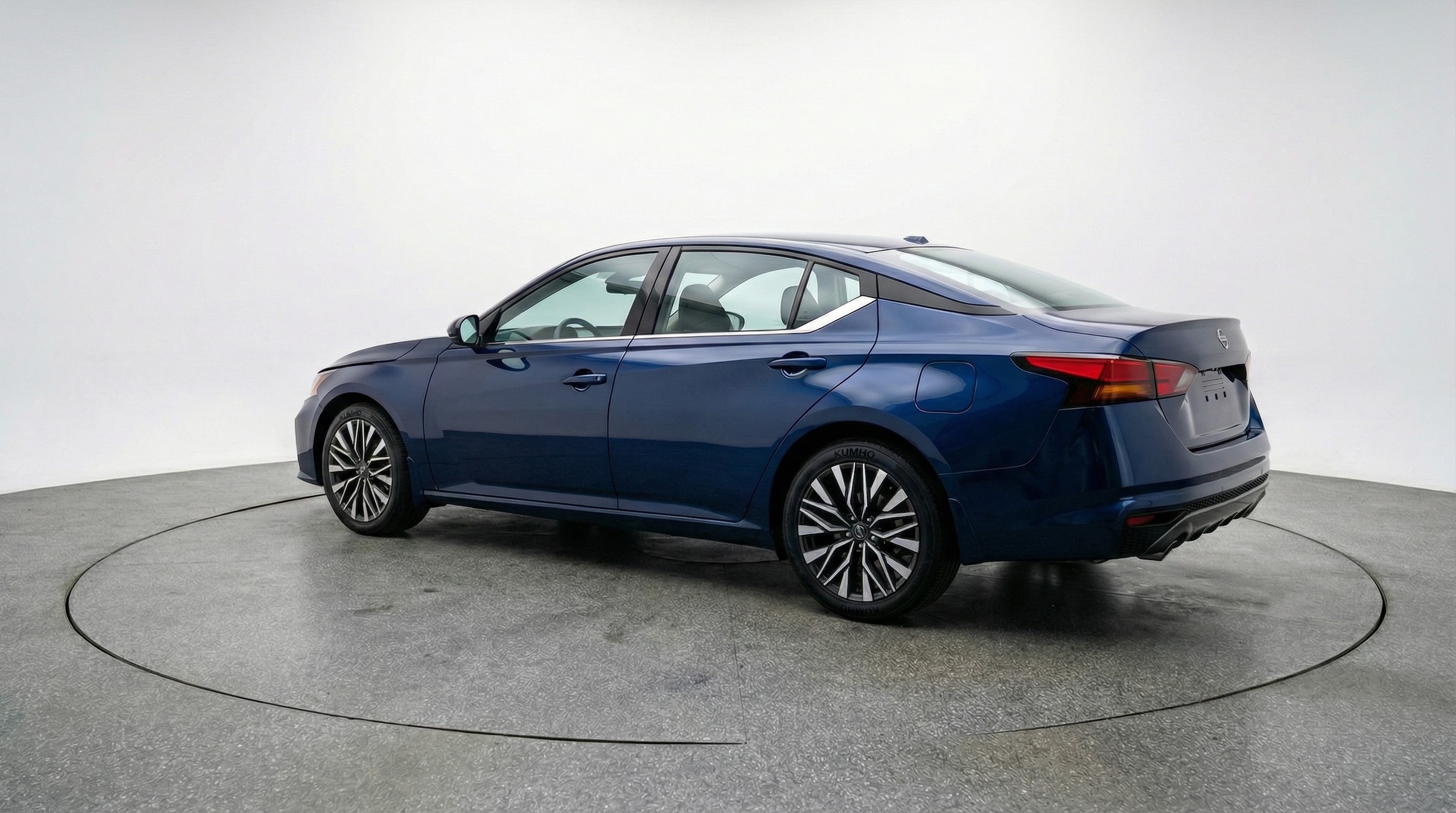 Thumbnail: 2025 Nissan Altima - 5