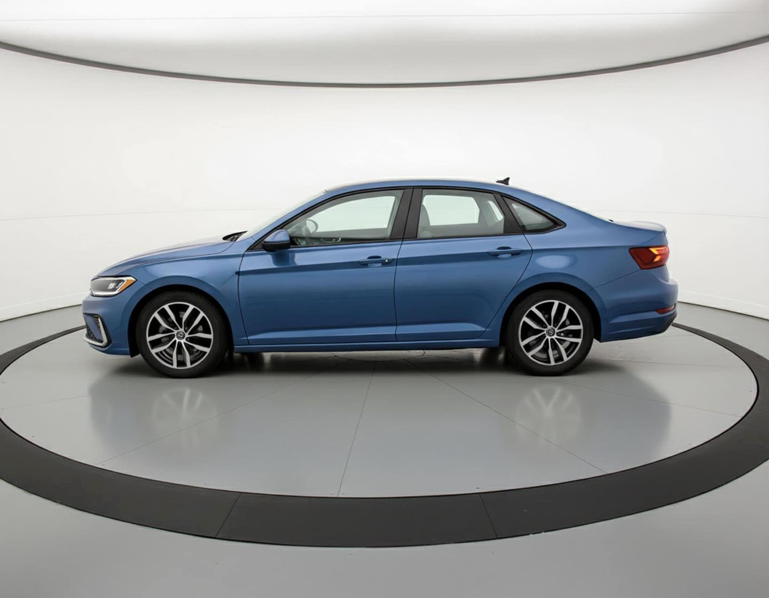 Thumbnail: 2025 Volkswagen Jetta - 4