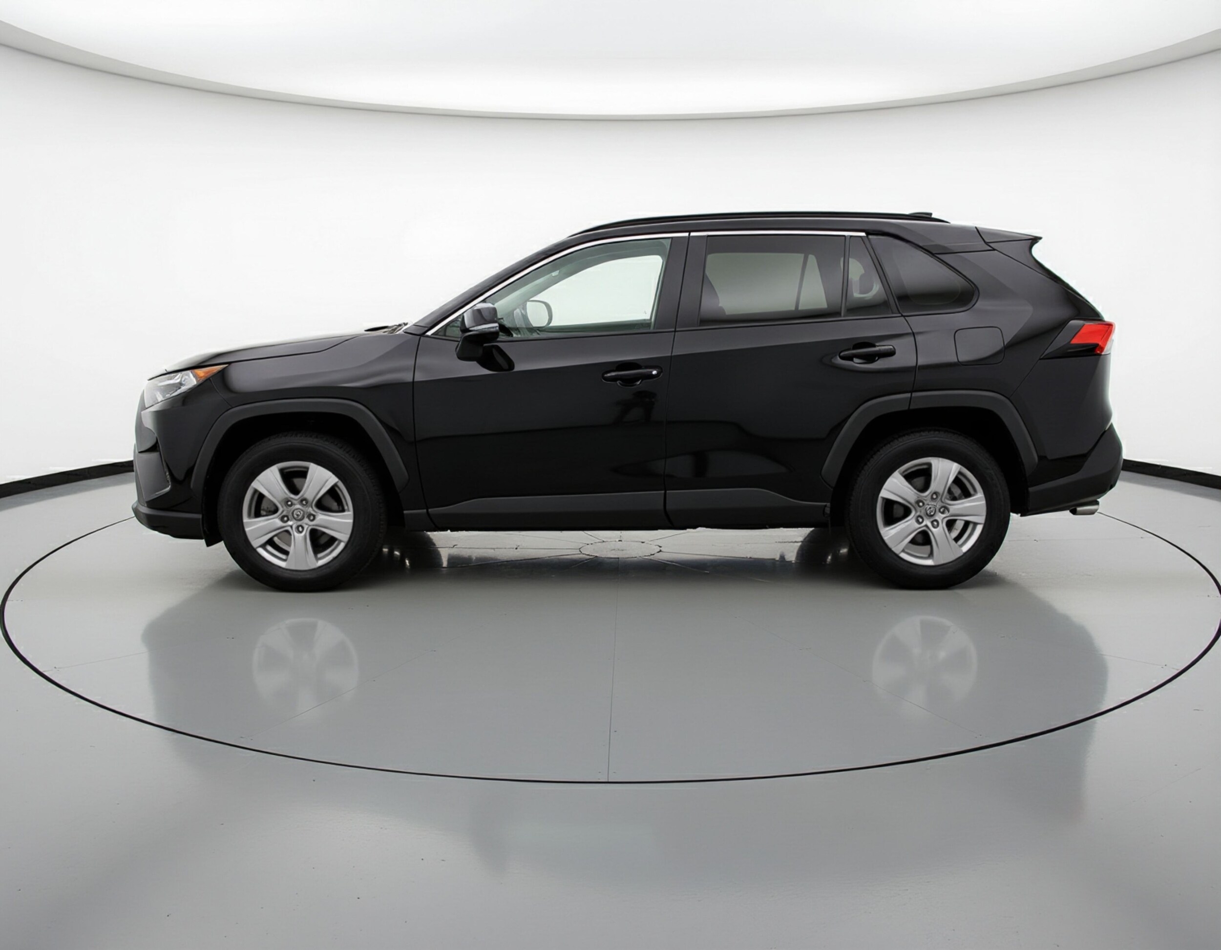 Thumbnail: 2025 Toyota RAV4 - 4