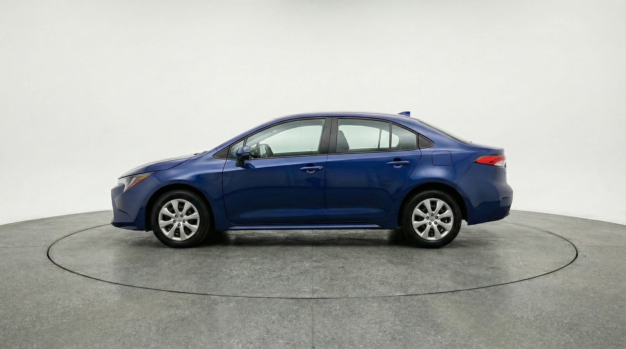 Thumbnail: 2025 Toyota Corolla - 4