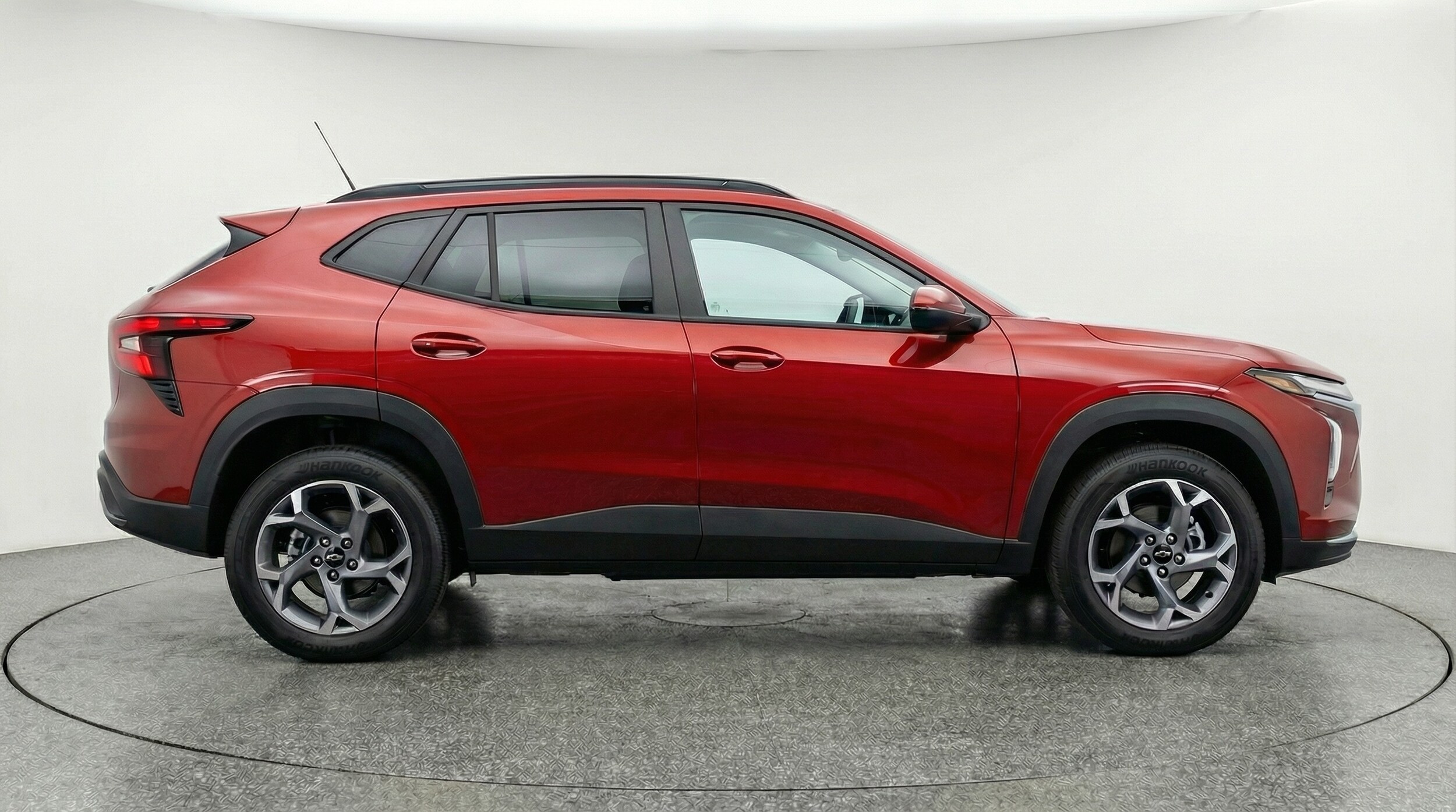 Thumbnail: 2025 Chevrolet Trax - 8