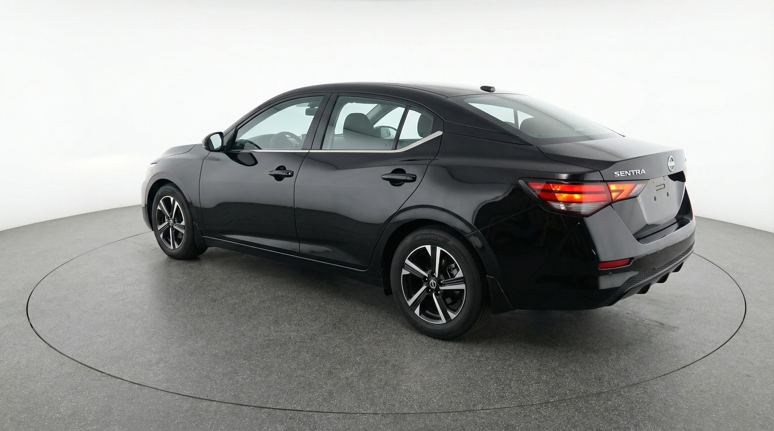 Thumbnail: 2025 Nissan Sentra - 5