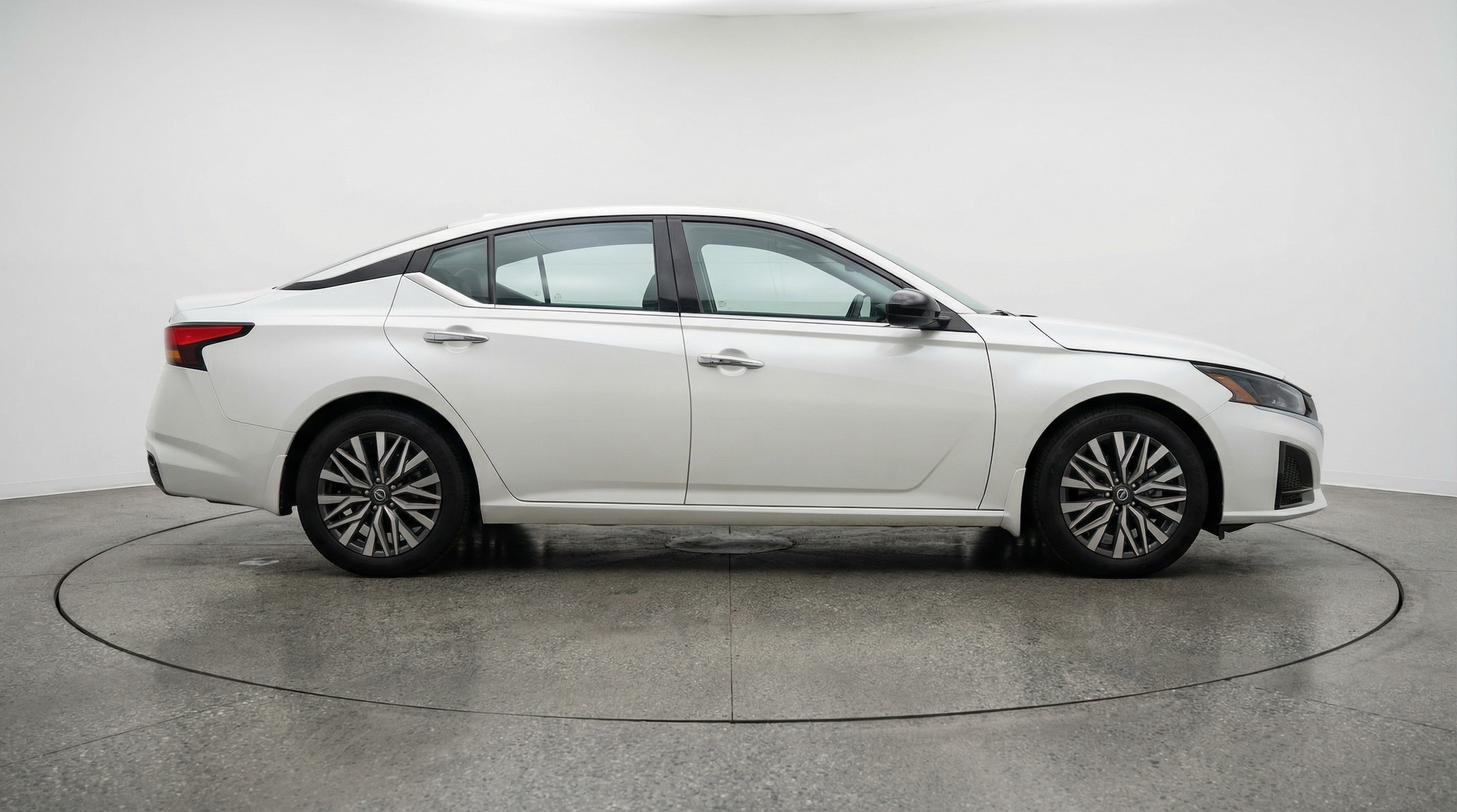 Thumbnail: 2025 Nissan Altima - 8