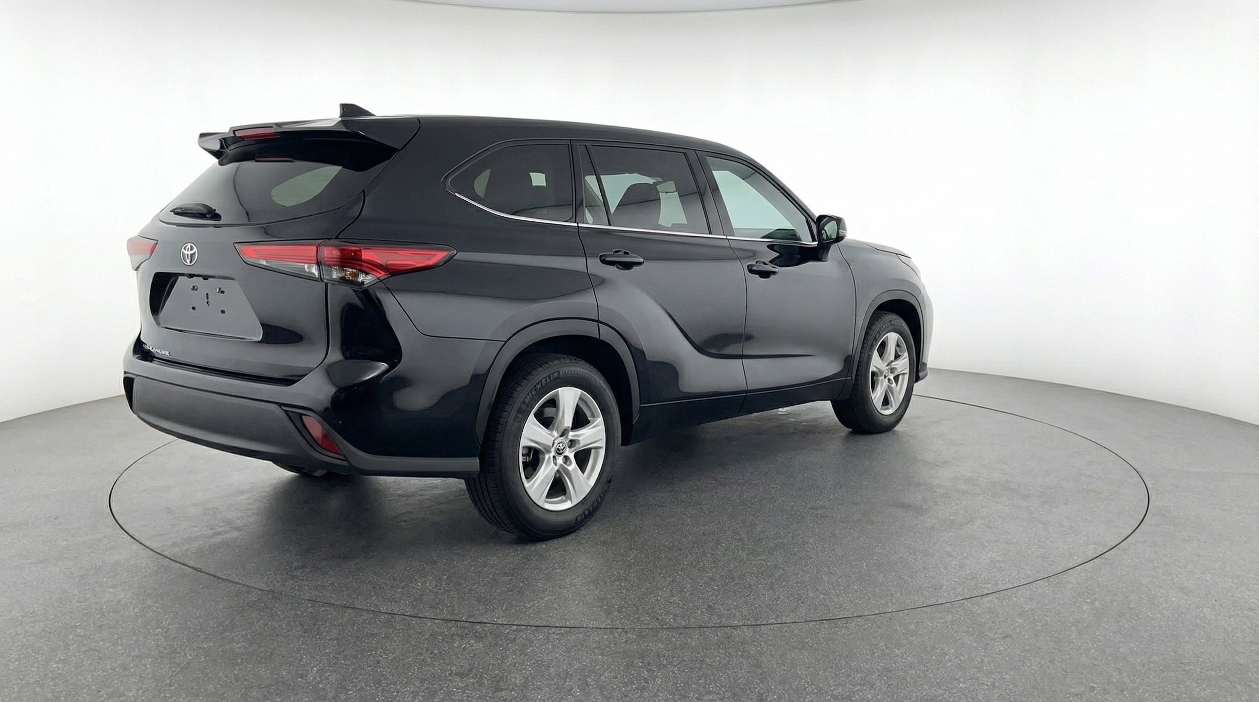 Thumbnail: 2025 Toyota Highlander - 9