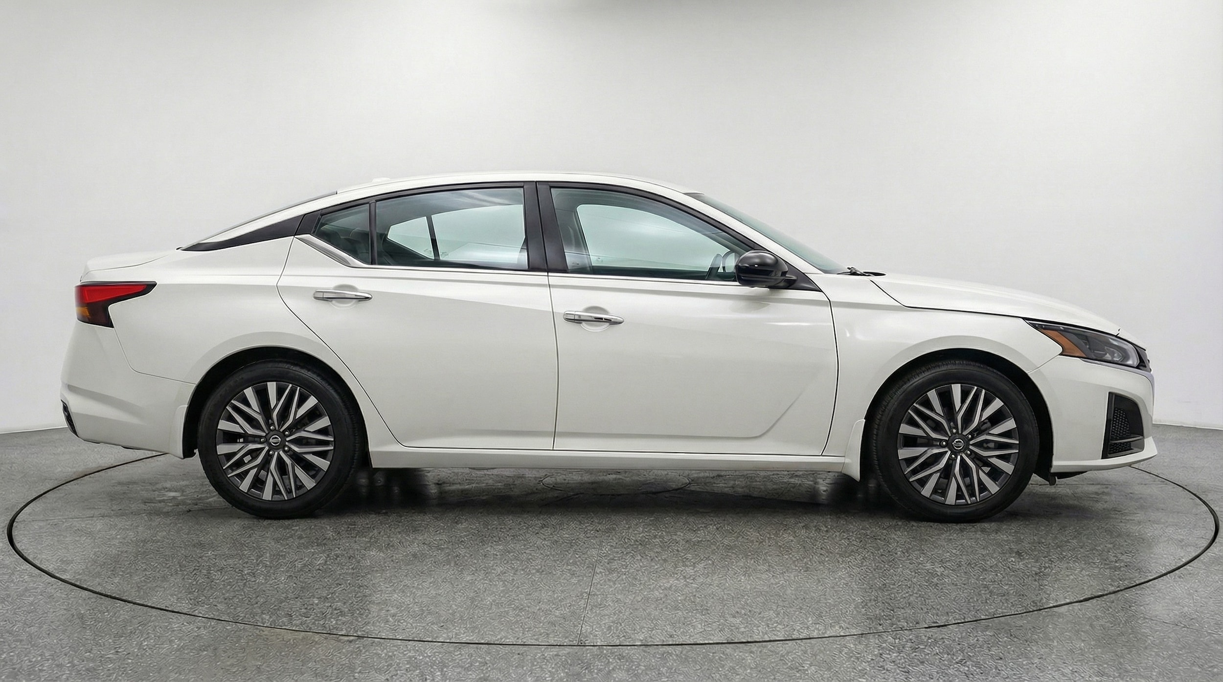 Thumbnail: 2025 Nissan Altima - 8