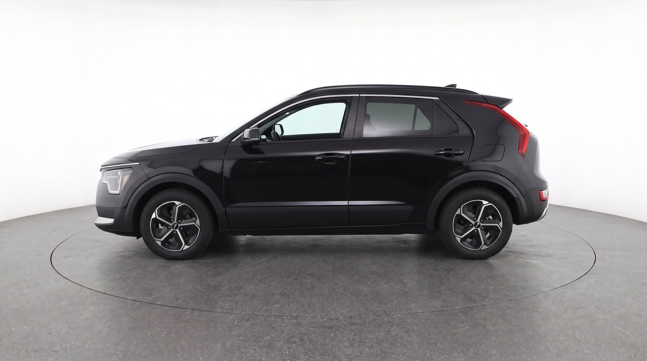 Thumbnail: 2026 Kia Niro - 5
