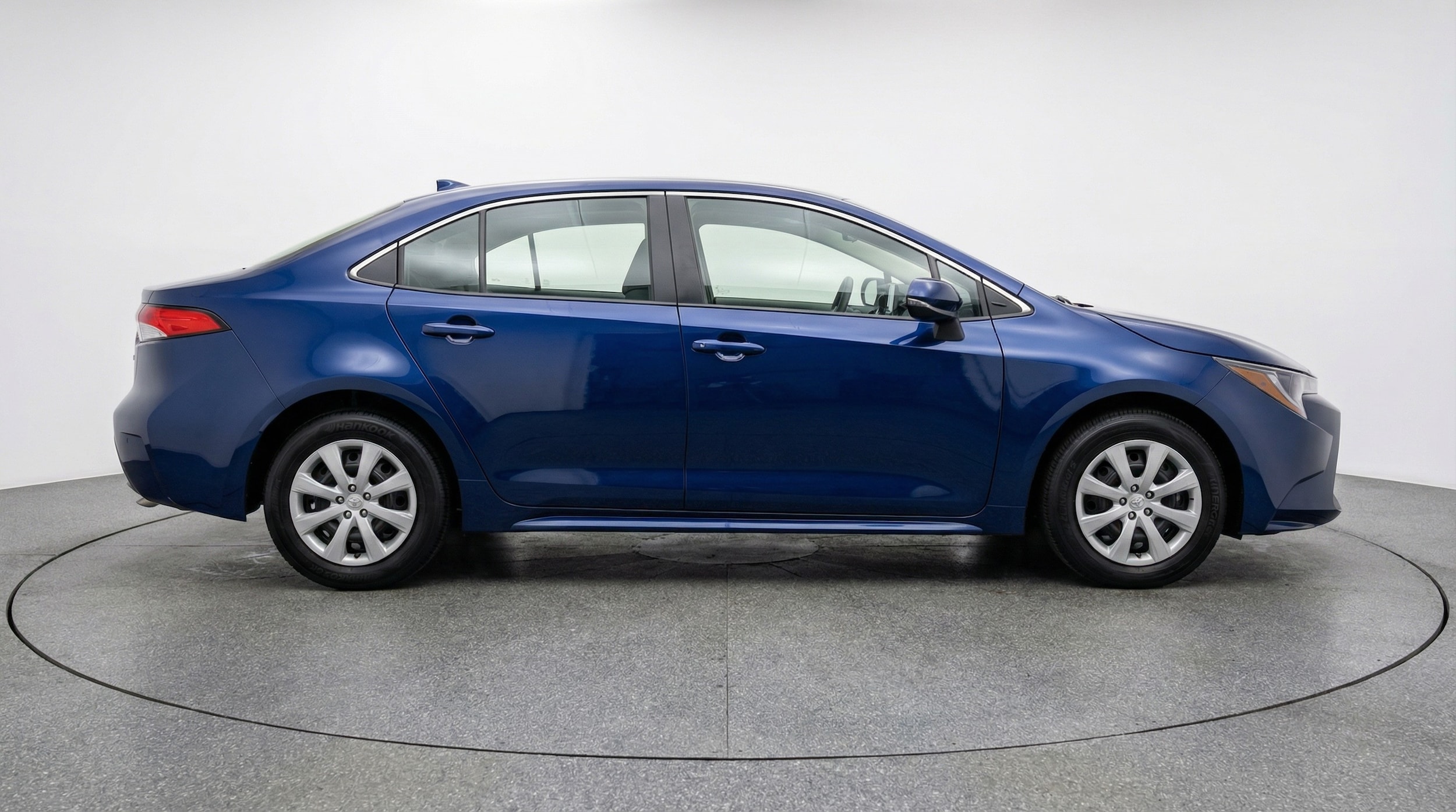 Thumbnail: 2025 Toyota Corolla - 8