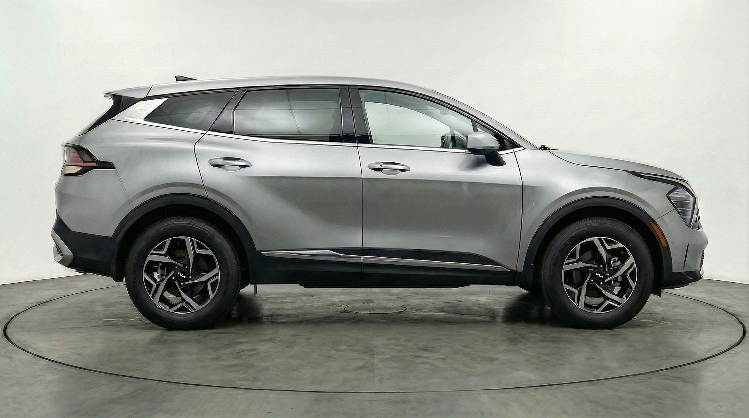 Thumbnail: 2025 Kia Sportage - 8