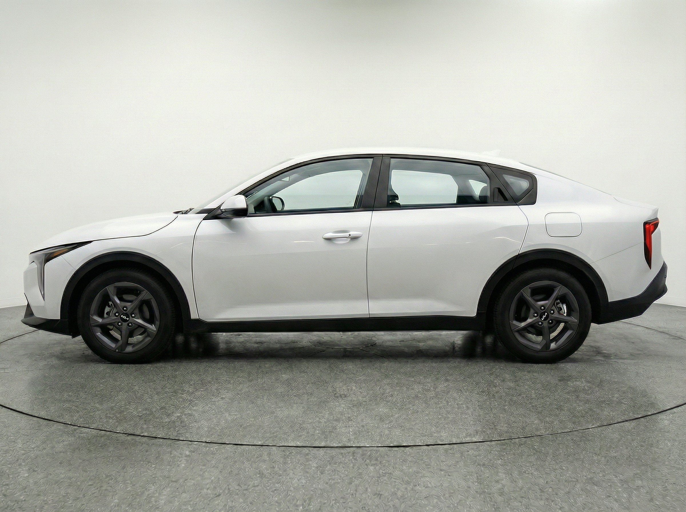 Thumbnail: 2025 Kia K4 - 5