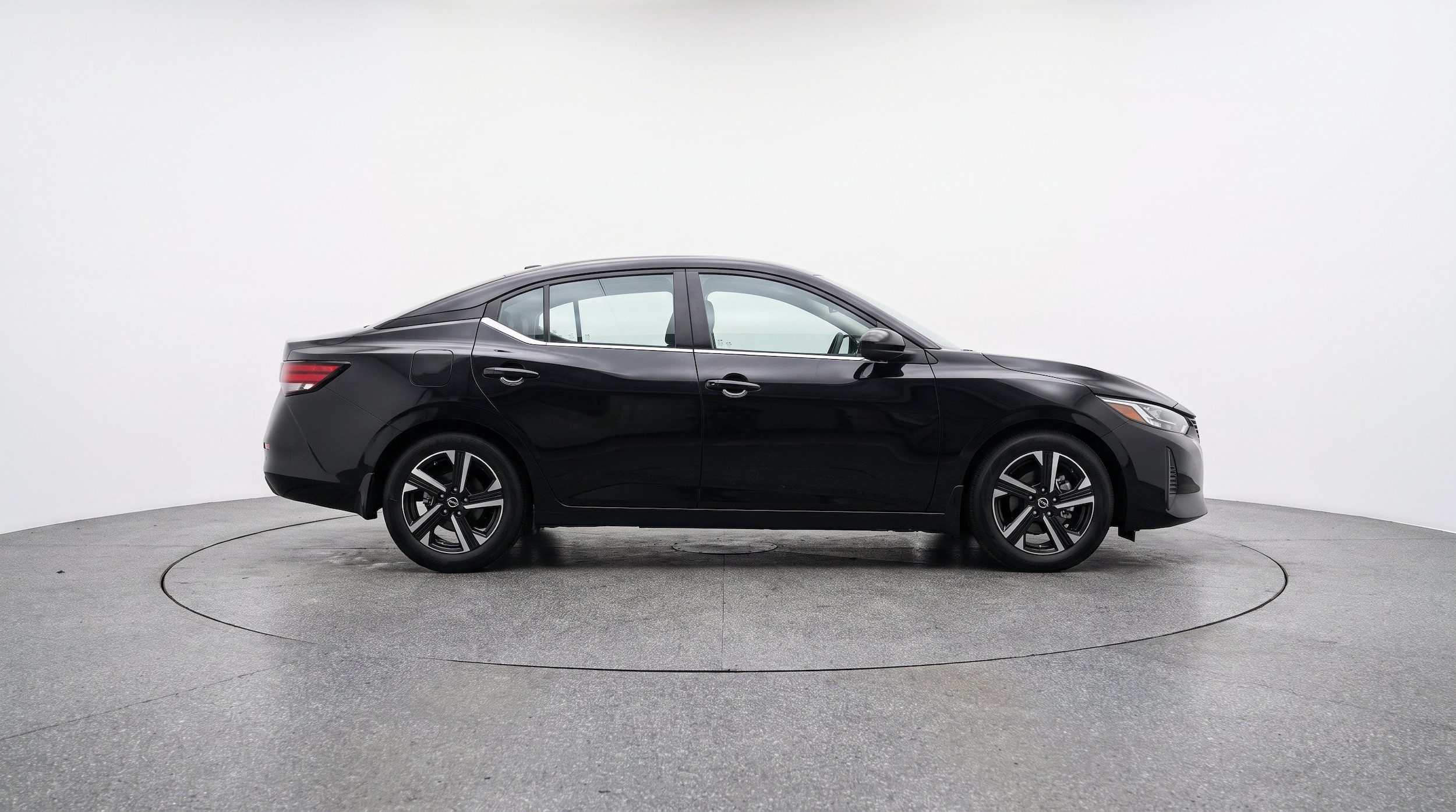 Thumbnail: 2025 Nissan Sentra - 10