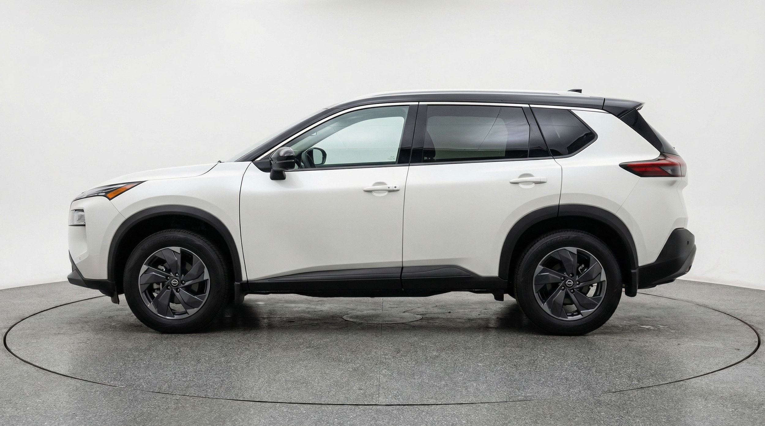 Thumbnail: 2025 Nissan Rogue - 4