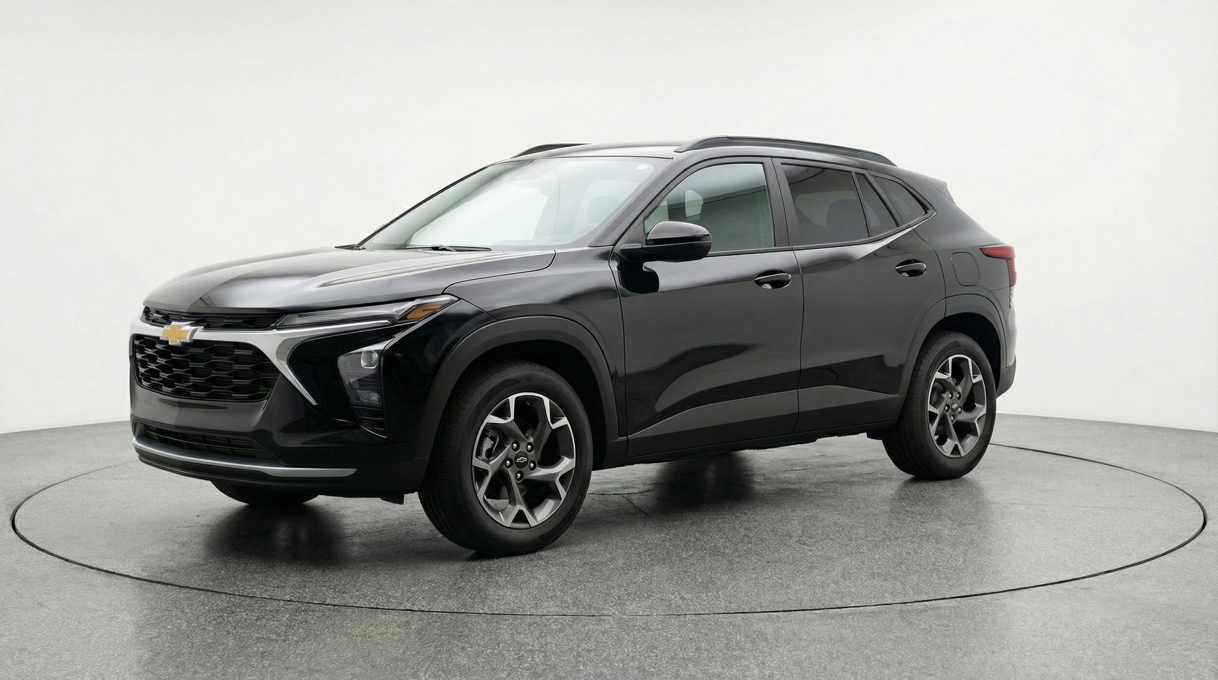 Thumbnail: 2025 Chevrolet Trax - 3