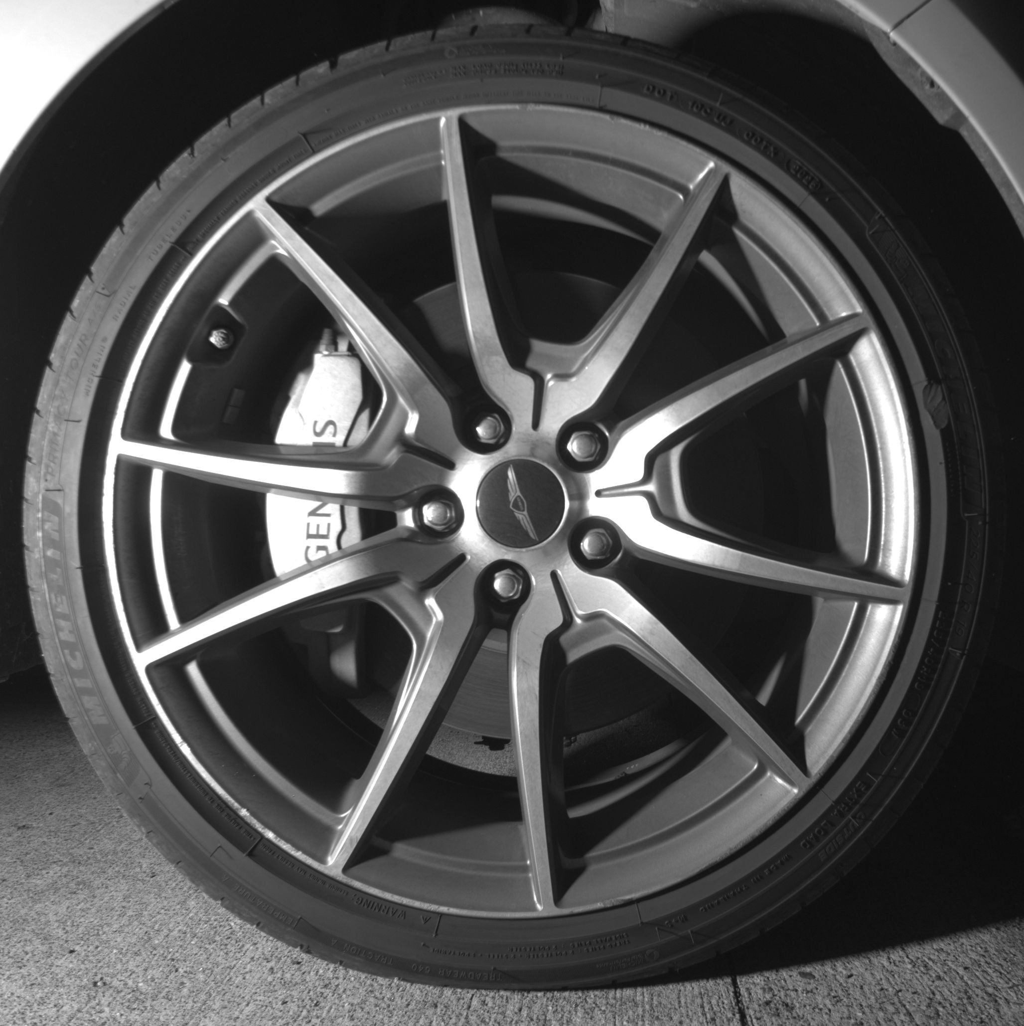 Thumbnail: 2024 Genesis G70 - 10