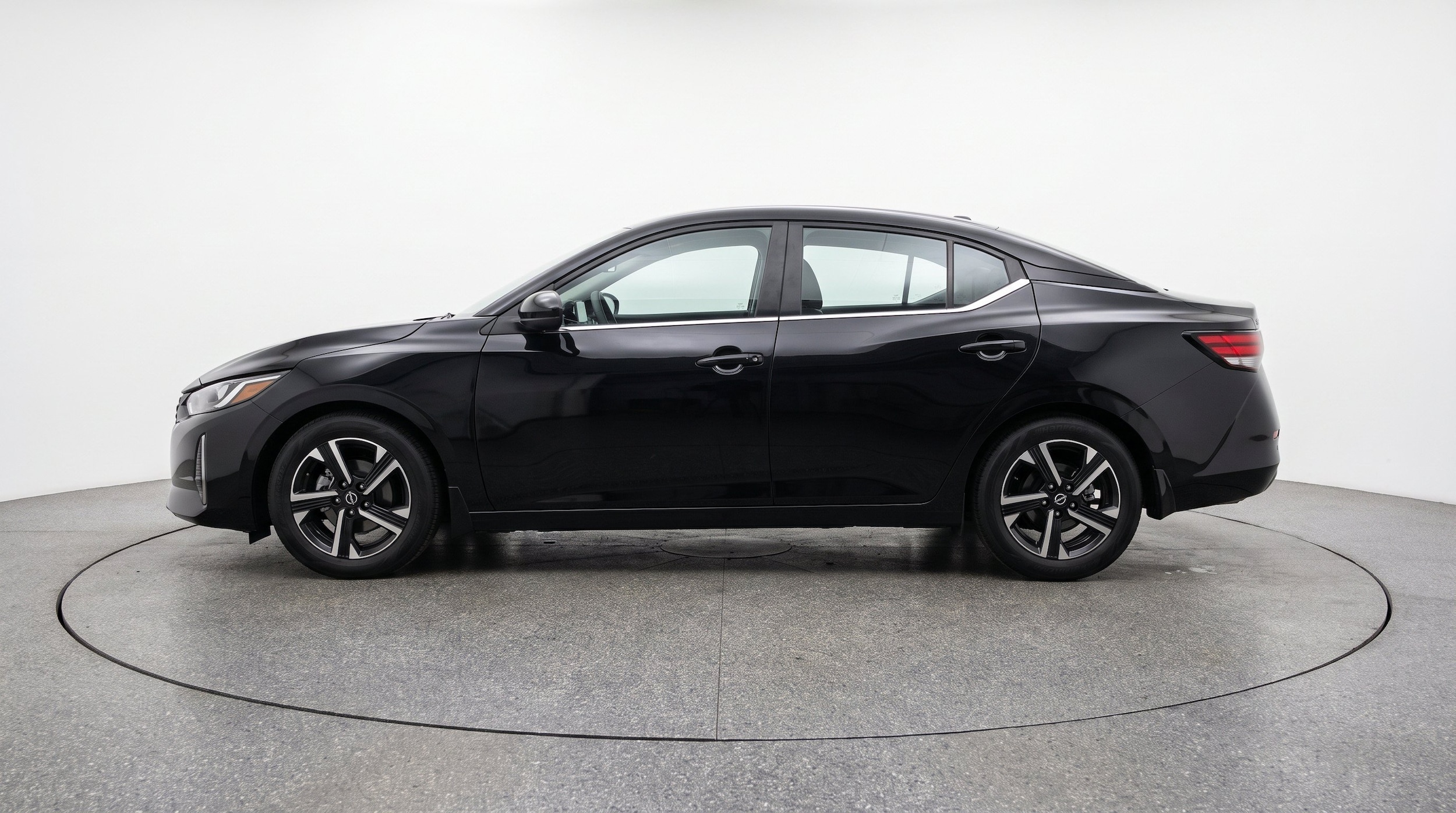 Thumbnail: 2025 Nissan Sentra - 5