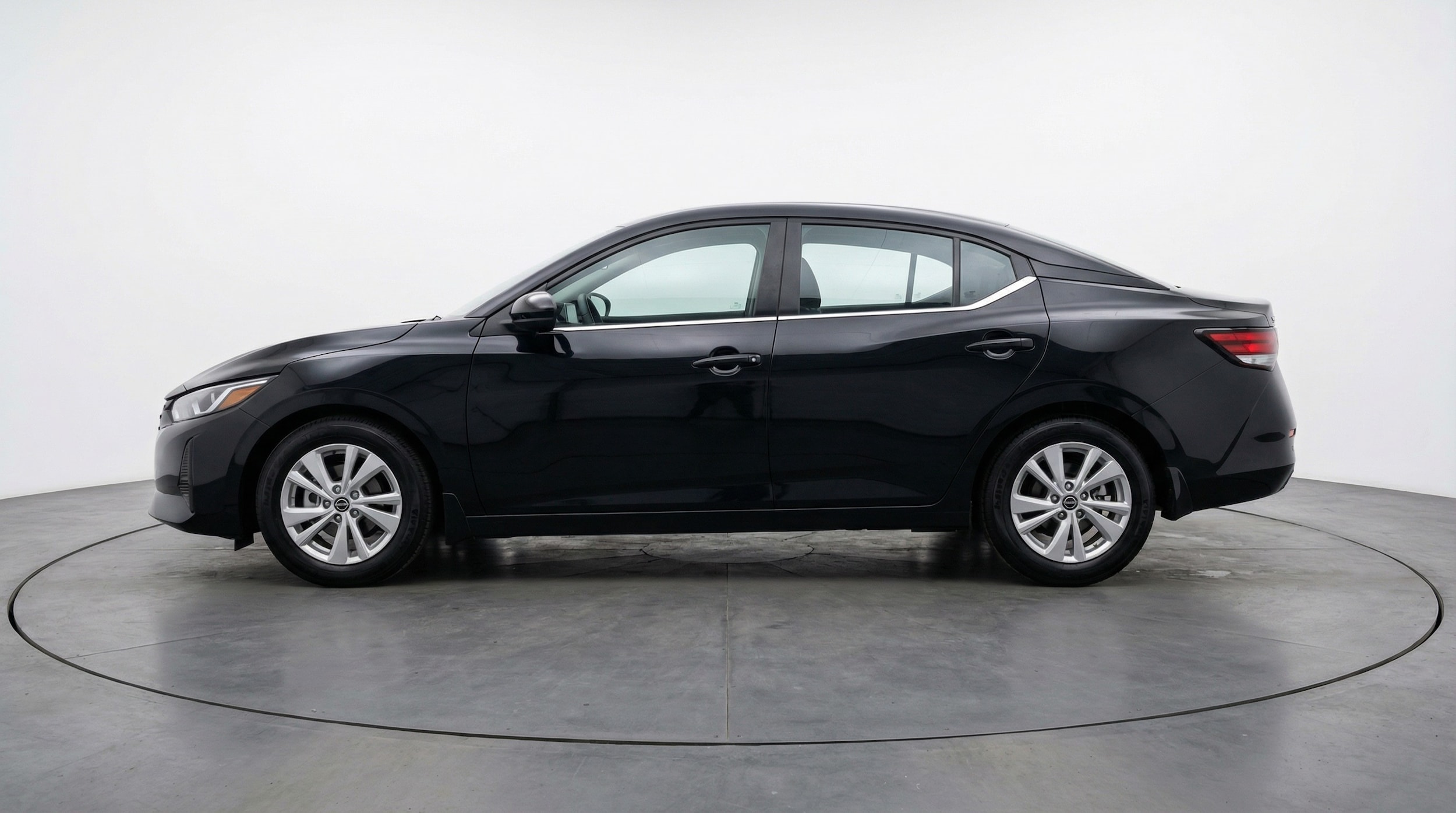 Thumbnail: 2025 Nissan Sentra - 4