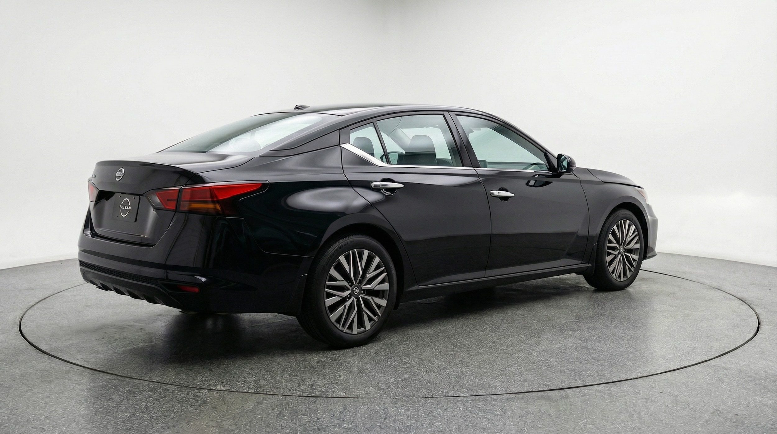 Thumbnail: 2025 Nissan Altima - 7