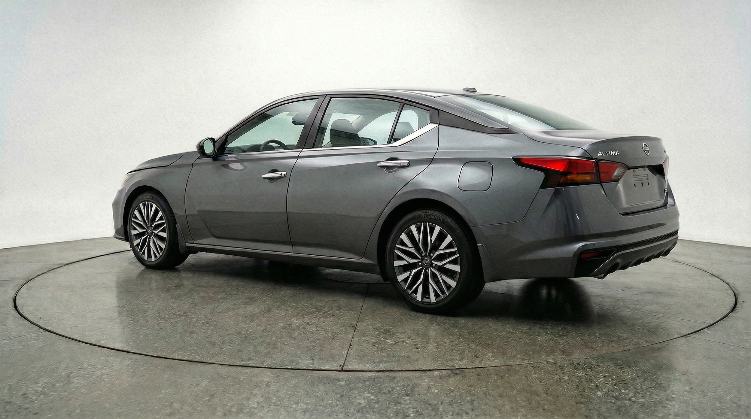 Thumbnail: 2025 Nissan Altima - 5