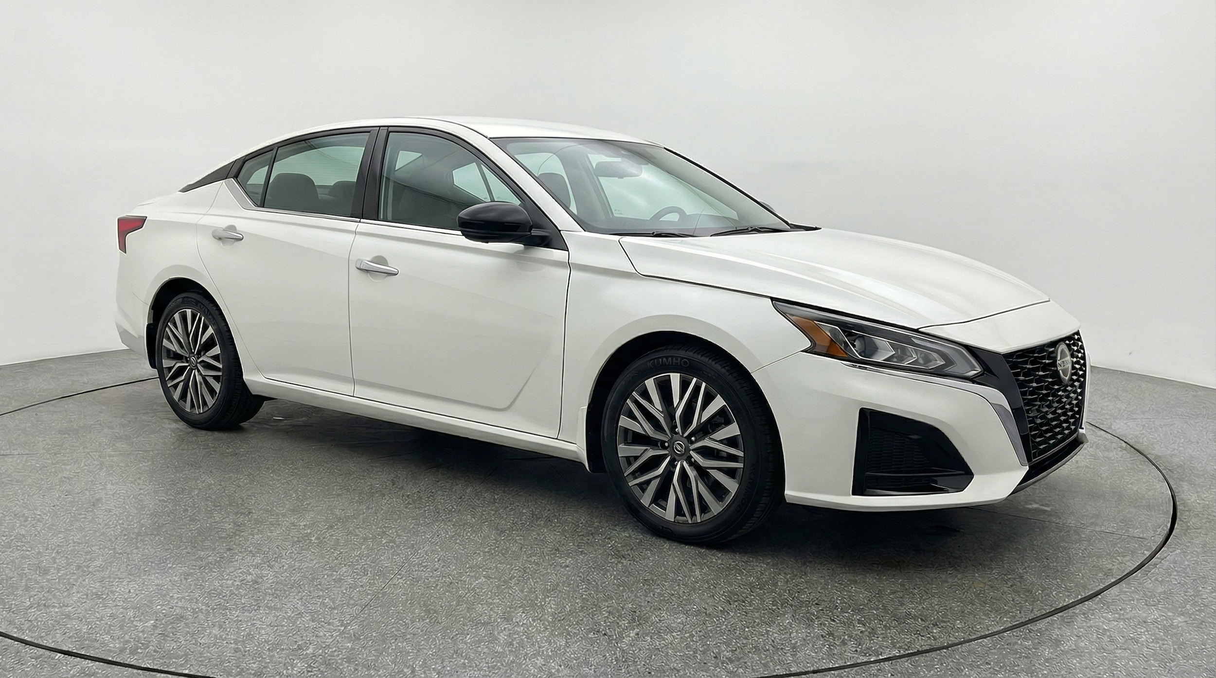 Thumbnail: 2025 Nissan Altima - 1