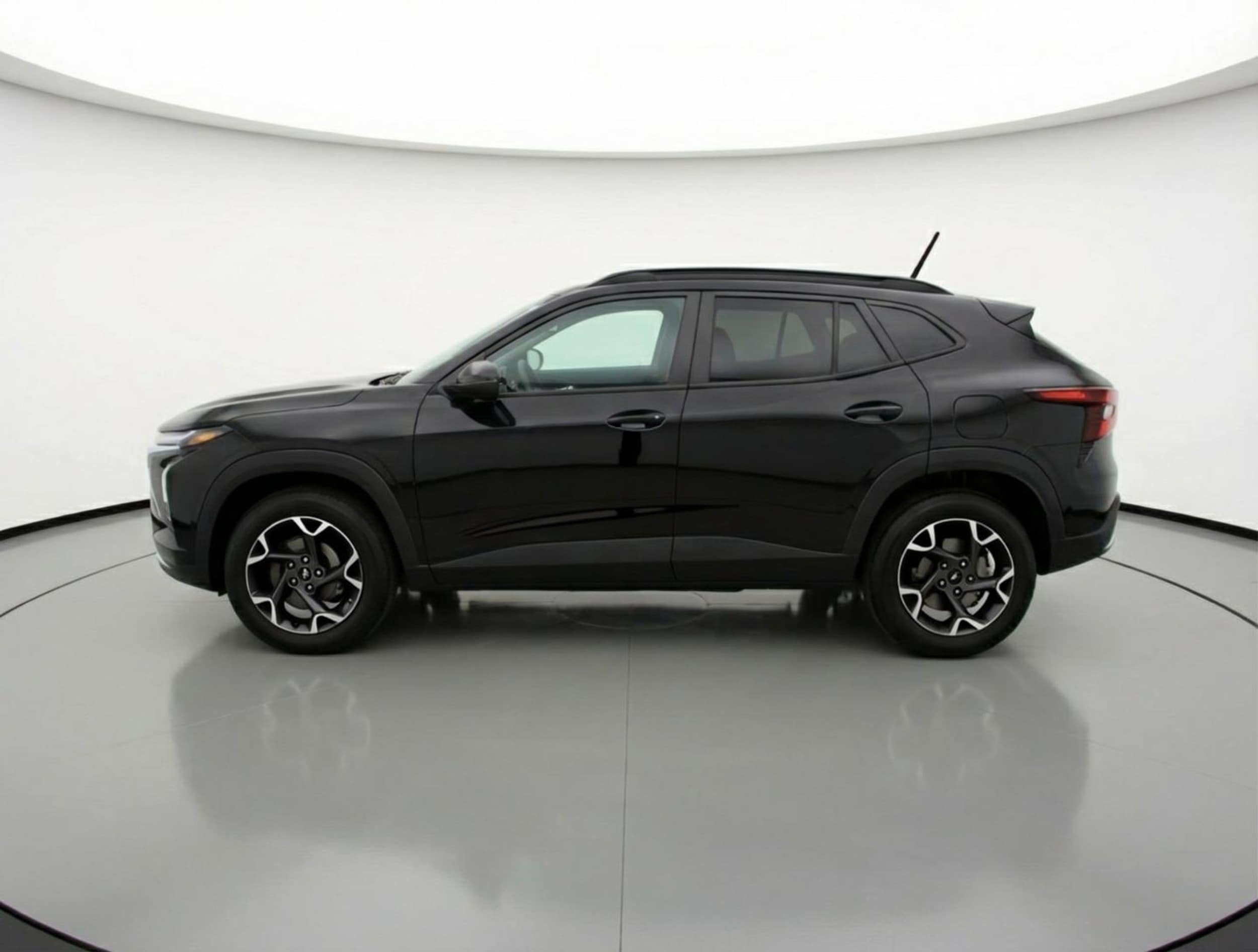 Thumbnail: 2025 Chevrolet Trax - 4