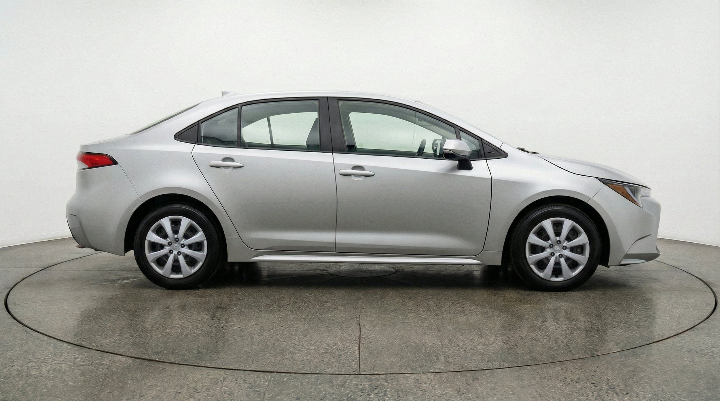 Thumbnail: 2025 Toyota Corolla - 10