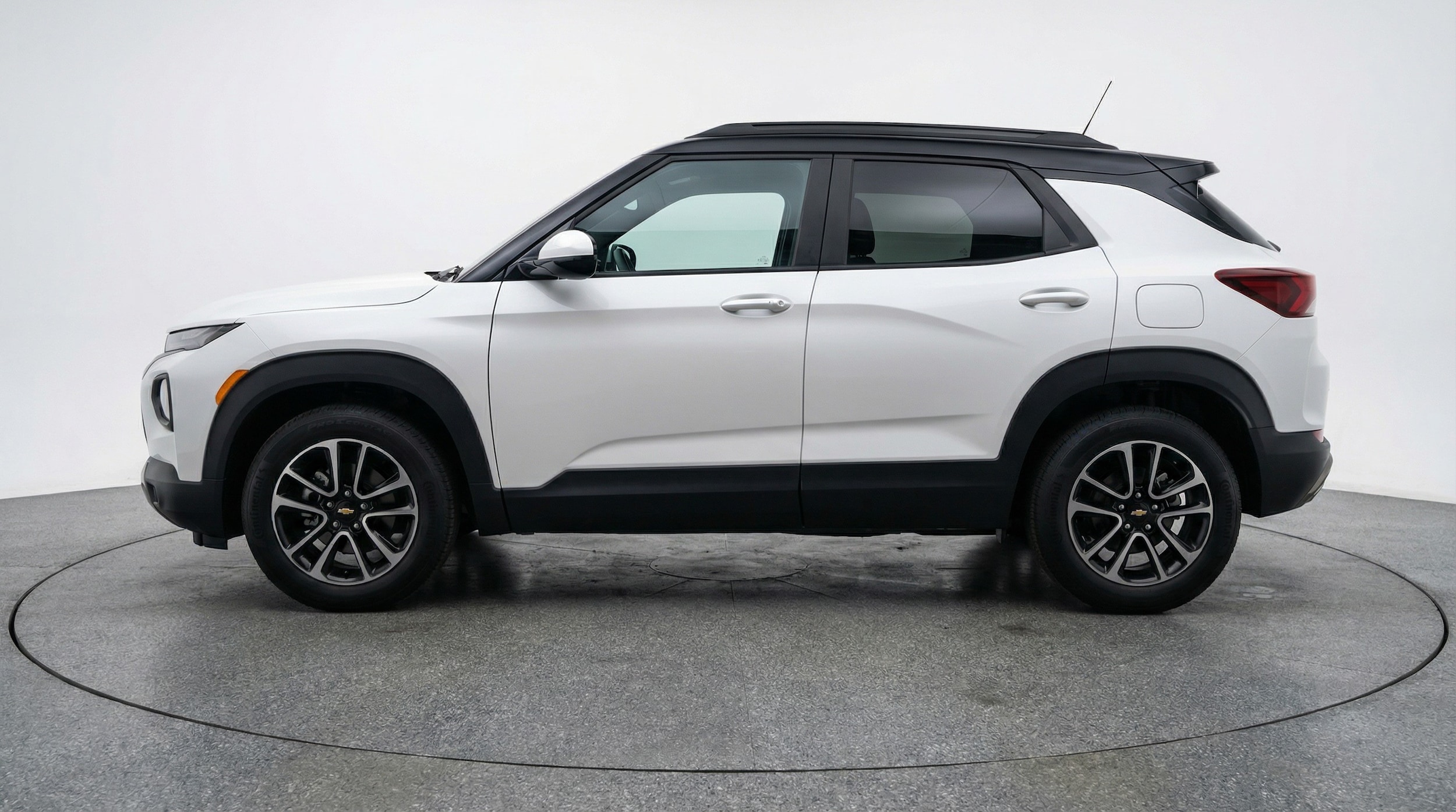 Thumbnail: 2025 Chevrolet TrailBlazer - 4