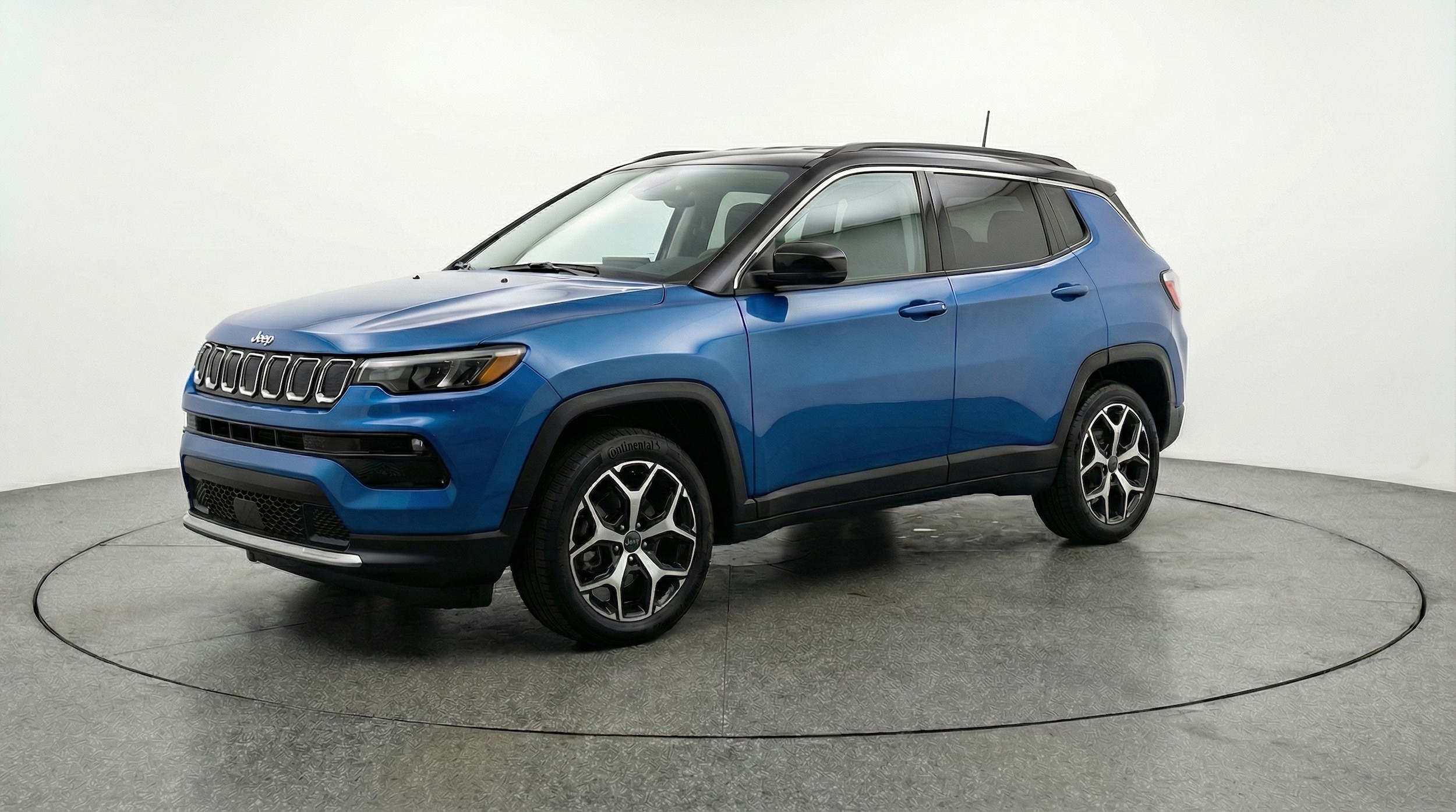 Thumbnail: 2025 Jeep Compass - 3