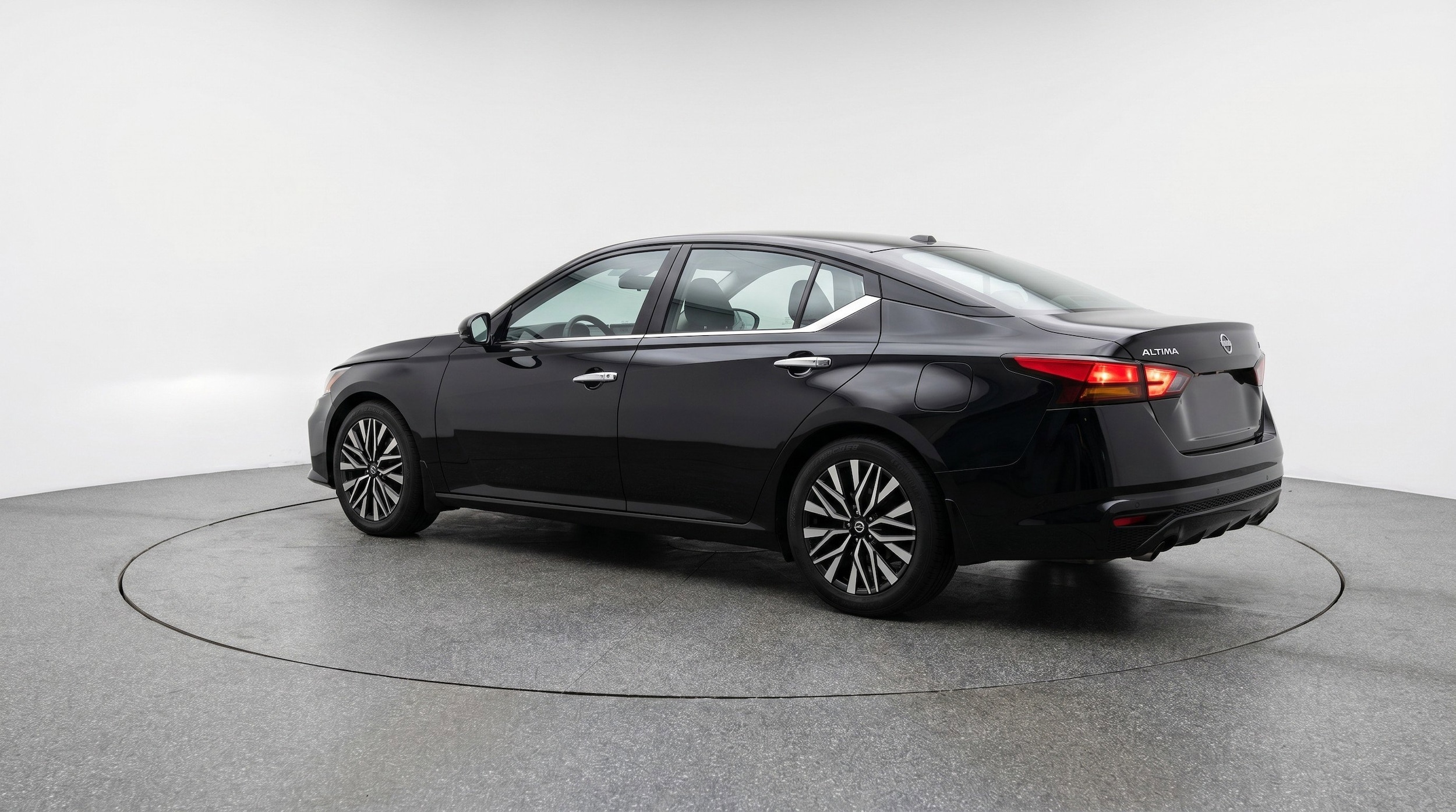 Thumbnail: 2025 Nissan Altima - 6