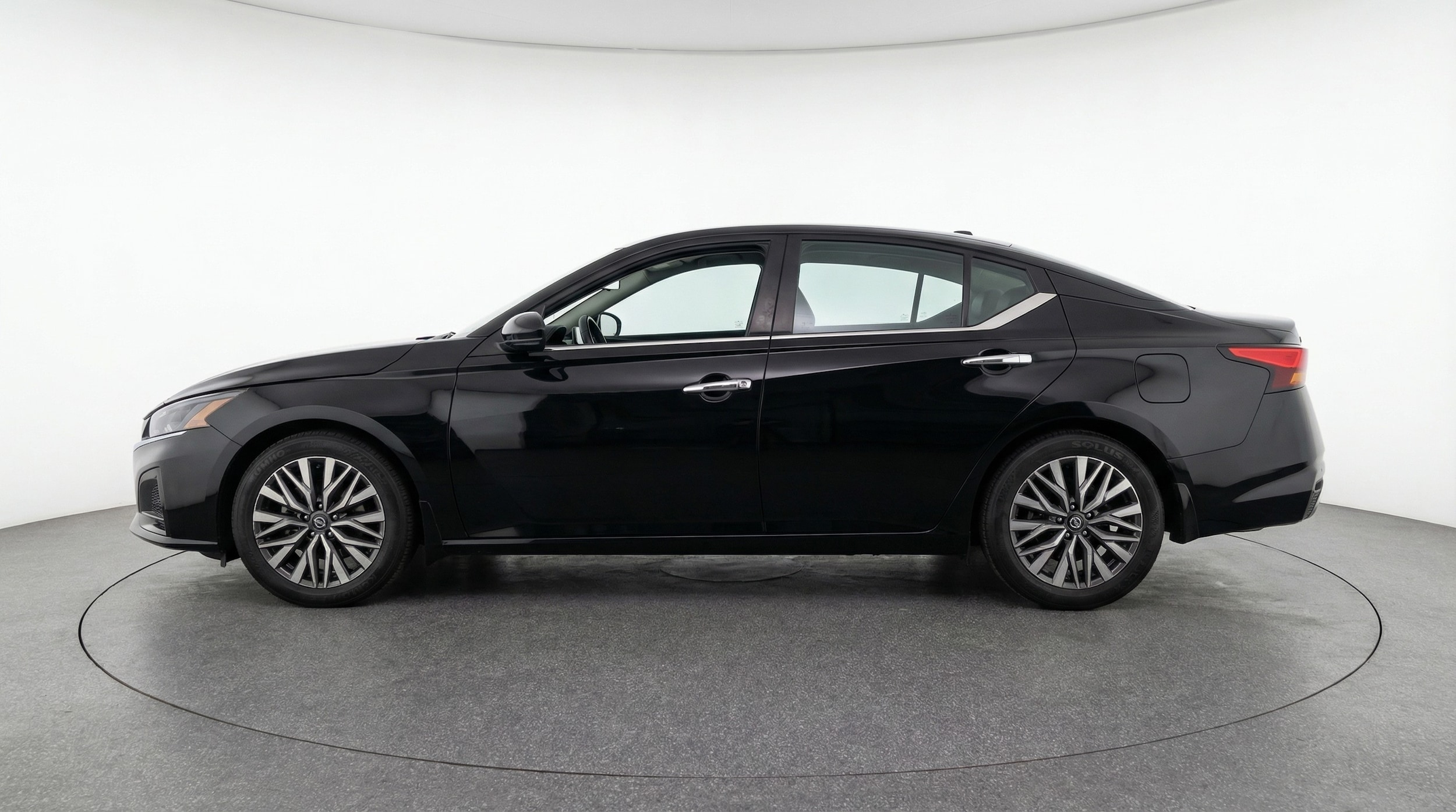 Thumbnail: 2025 Nissan Altima - 4