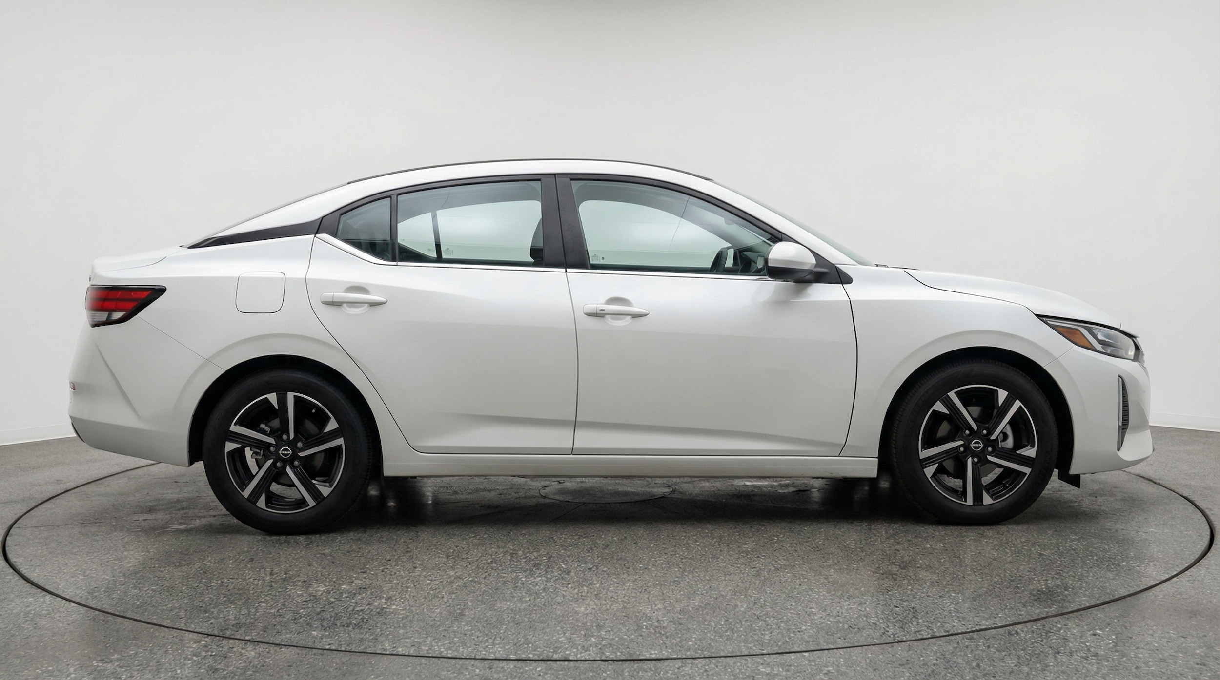 Thumbnail: 2025 Nissan Sentra - 8