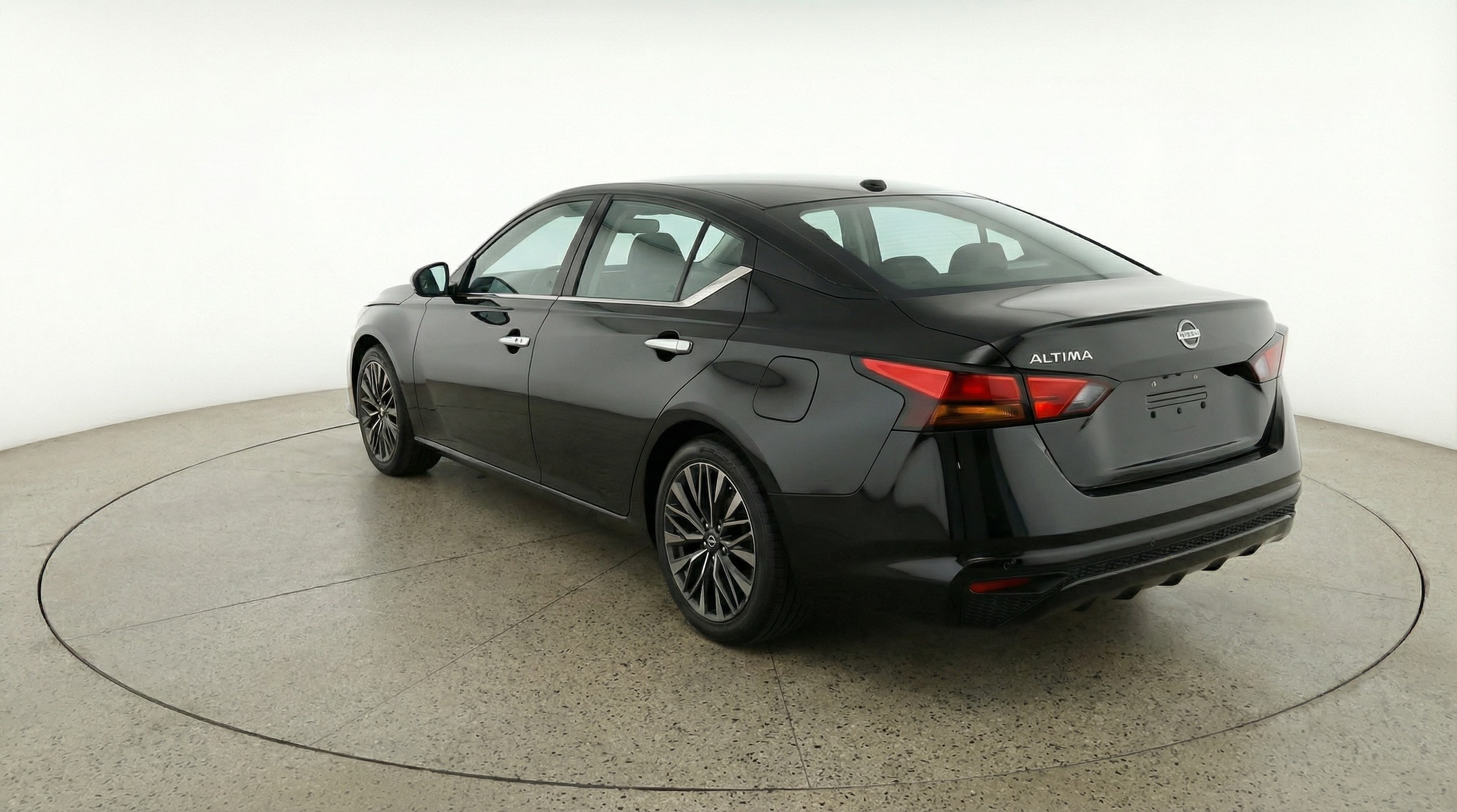 Thumbnail: 2025 Nissan Altima - 5