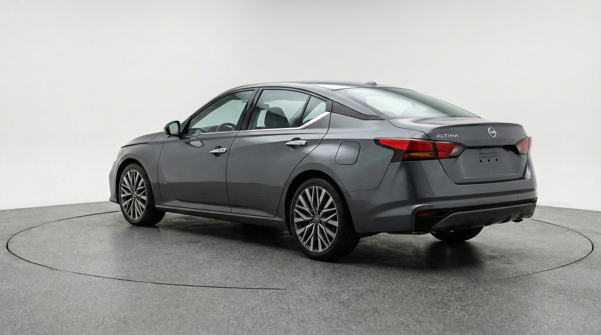 Thumbnail: 2025 Nissan Altima - 5