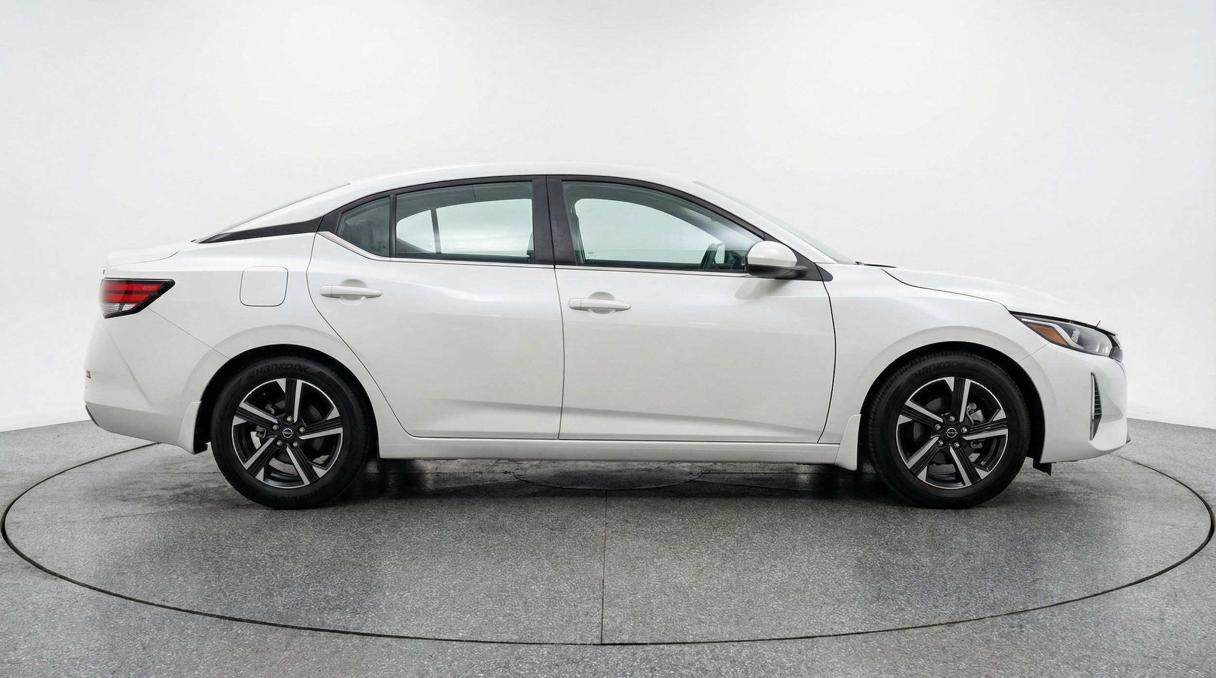 Thumbnail: 2025 Nissan Sentra - 11